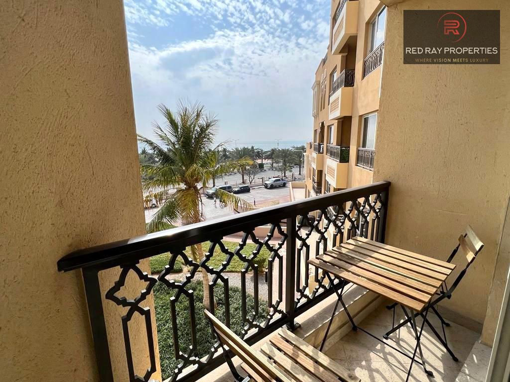 Highly Renovated Upgraded Furnished Studio Sale