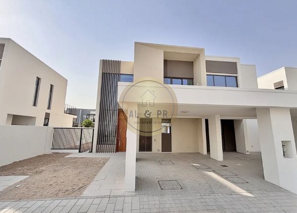 Luxury | Prime location | Spacious lay out