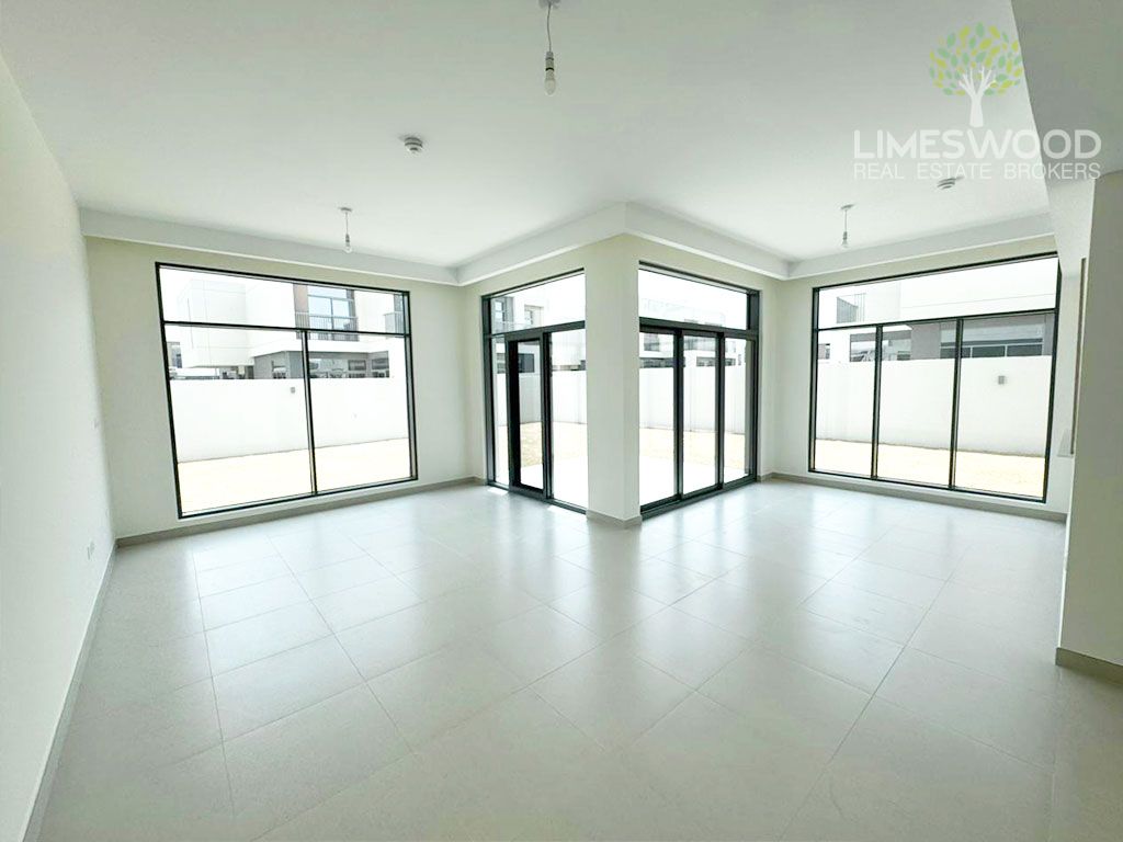 4BR Premium | Bigger Garden | East Facing