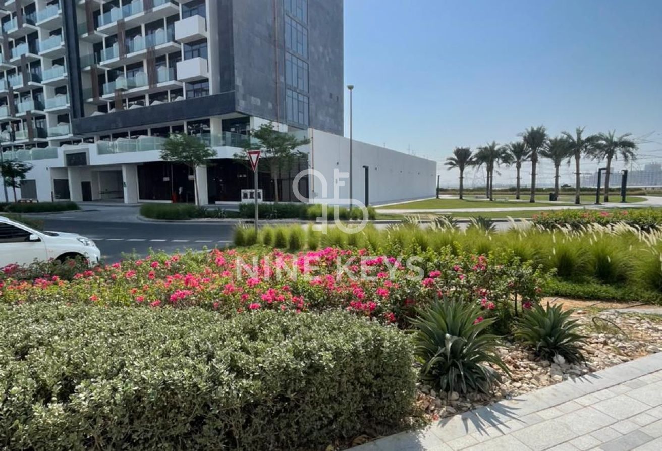 Boulevard Facing | Ready to move | Shell & Core