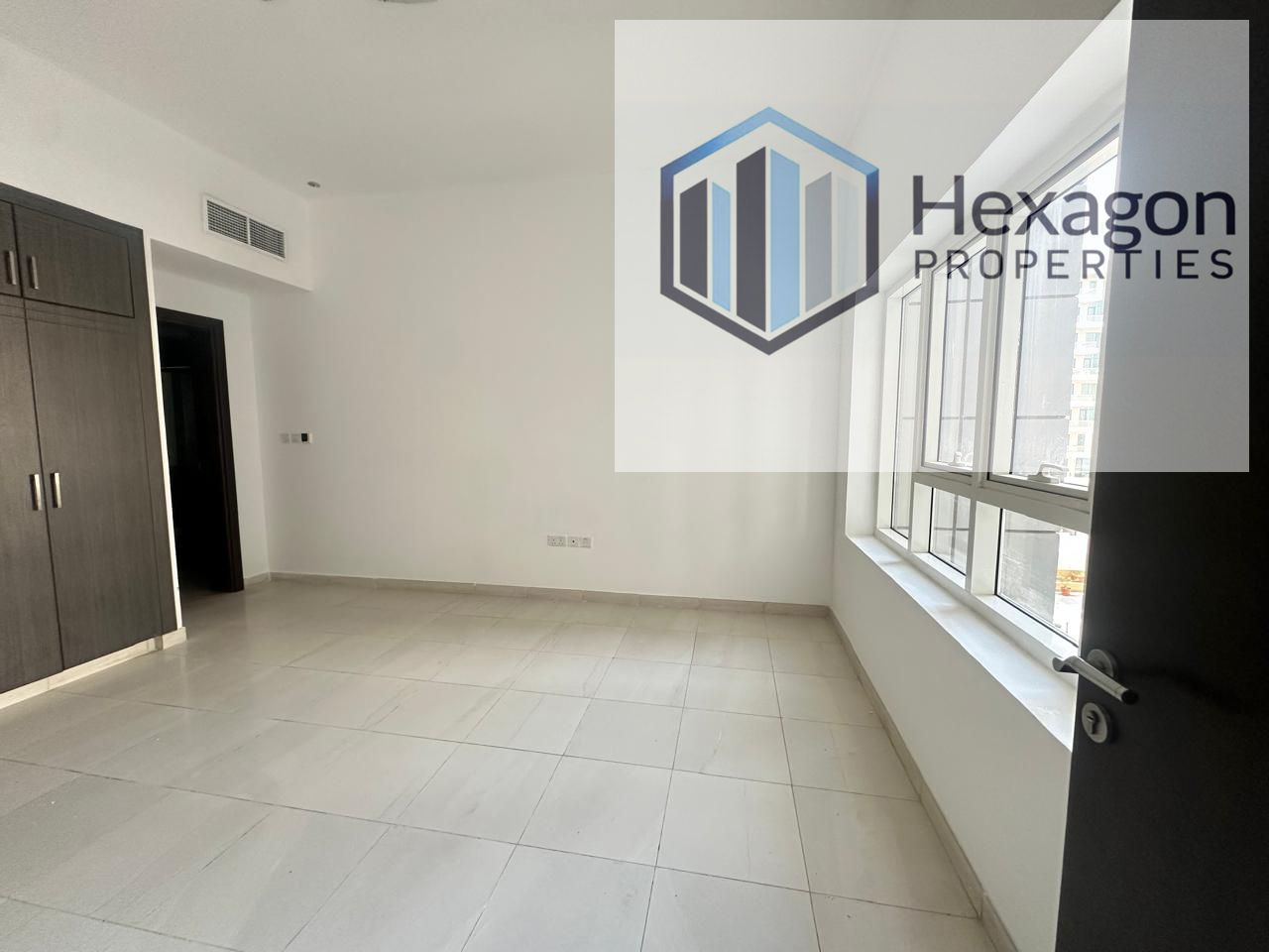 SPACIOUS 1BHK | OPEN POOL VIEW | FAMILY BUILDING | AED 65K