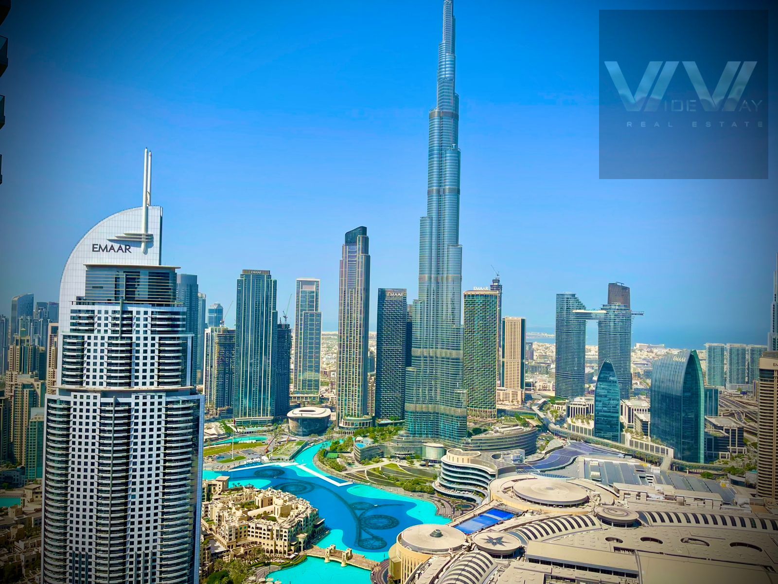Burj Khalifa & Fountain Views | Stunning Hotel Apt | Prime Downtown Location