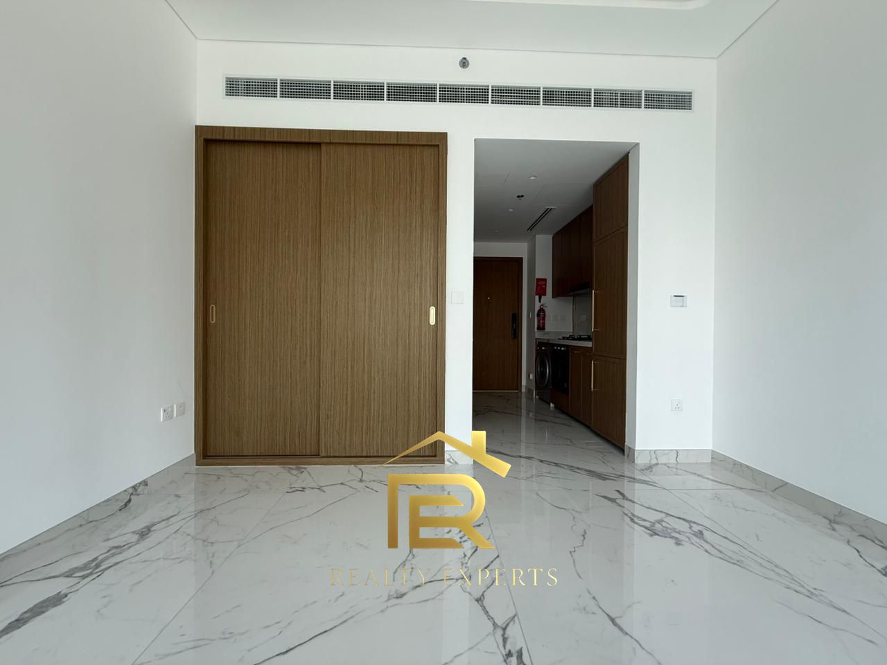 SPACIOUS STUDIO | VACANT BRIGHT | READY TO MOVE