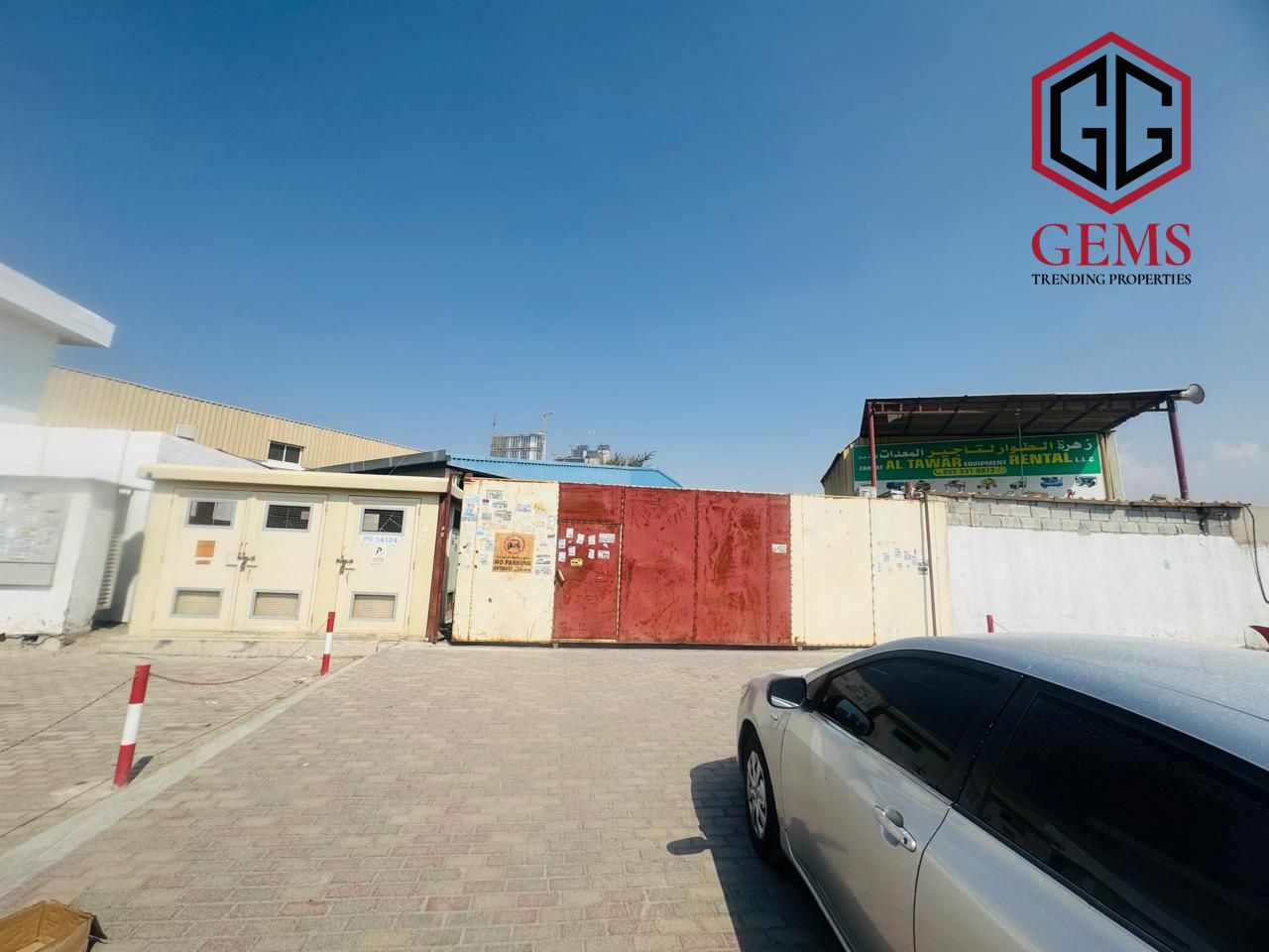 COMMERCIAL WAREHOUSE | MOVE-IN READY | LARGE AREA