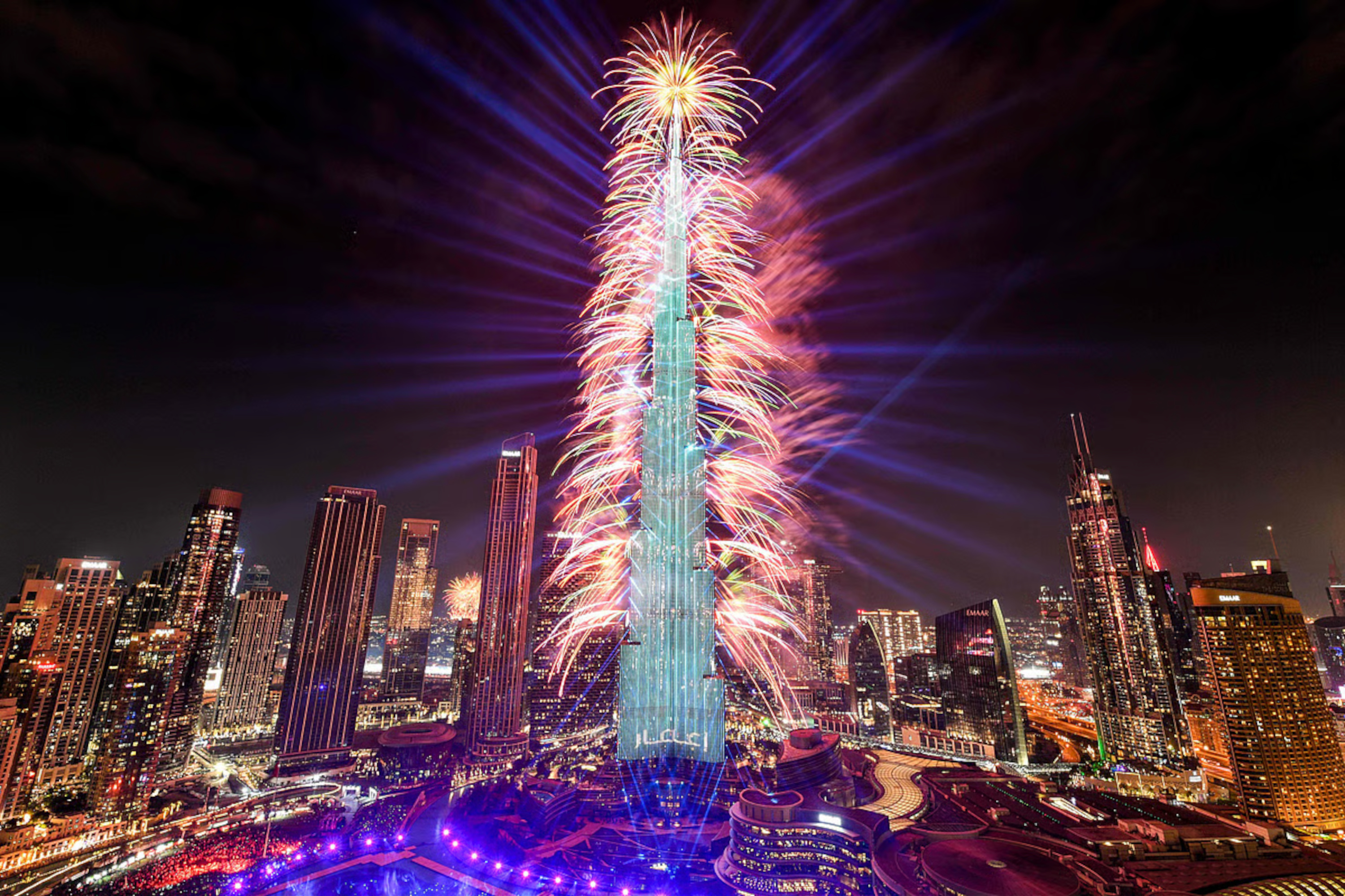 Spacious 2BR with Burj Khalifa View in Downtown Dubai