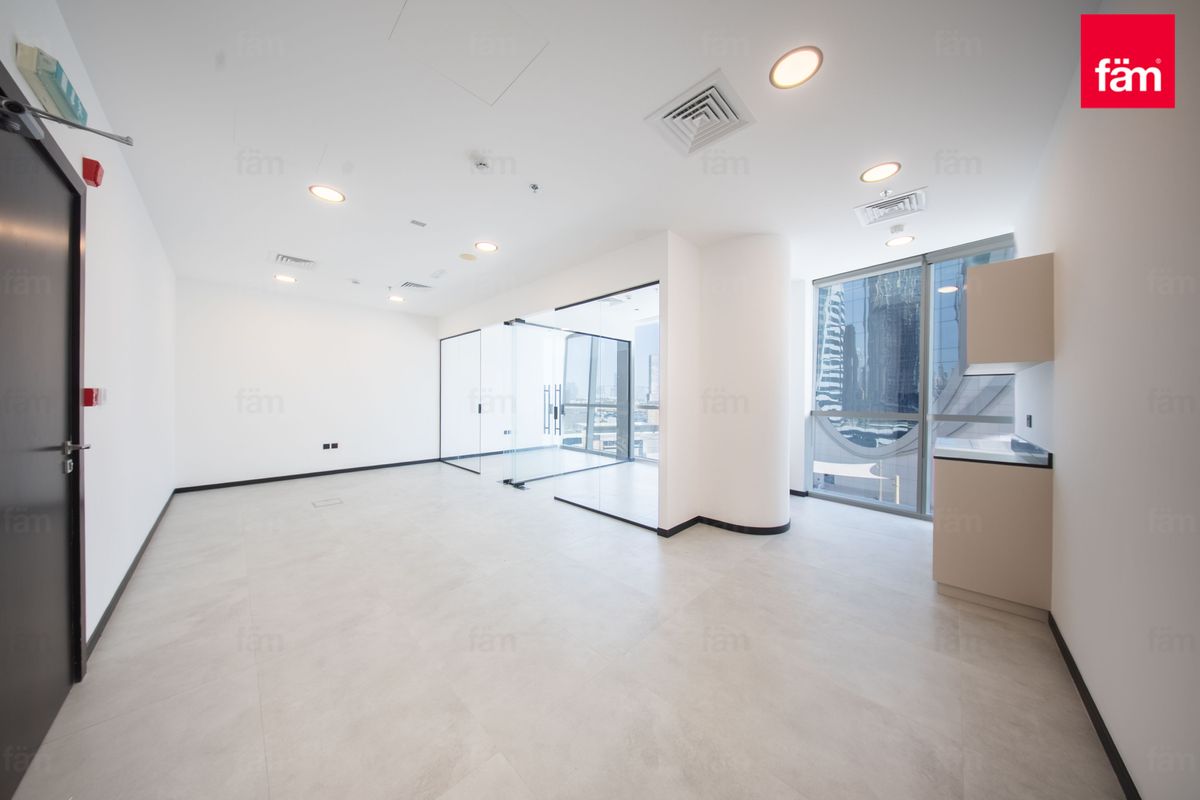 CLOSE TO METRO | HIGH ROI | LOW FLOOR