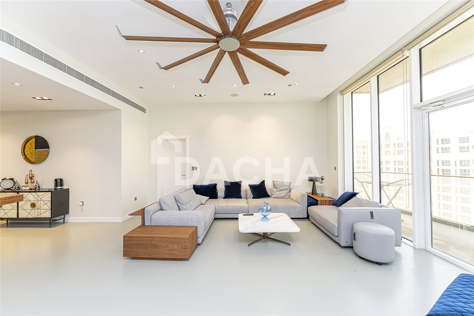 Furnished/Unfurnished | High Floor | Upgraded
