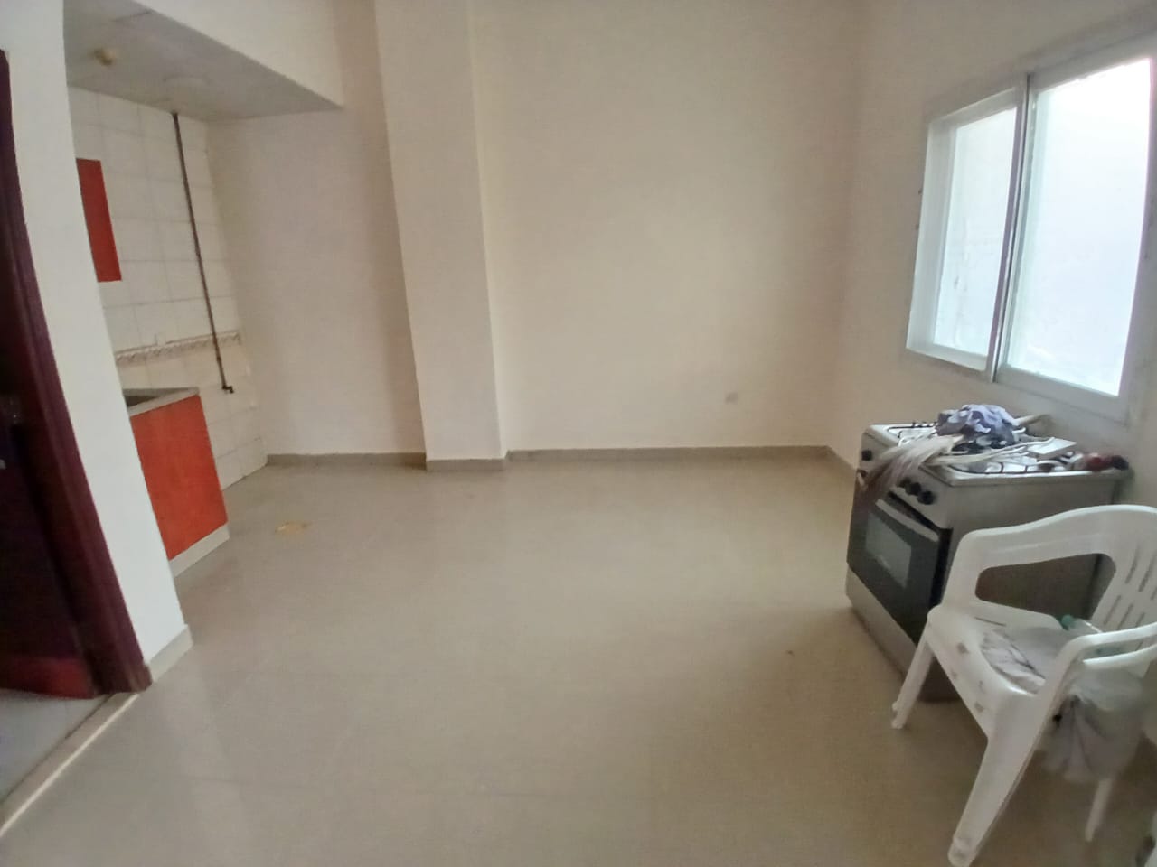 Lavish studio good building near muwailah sharing rent18k