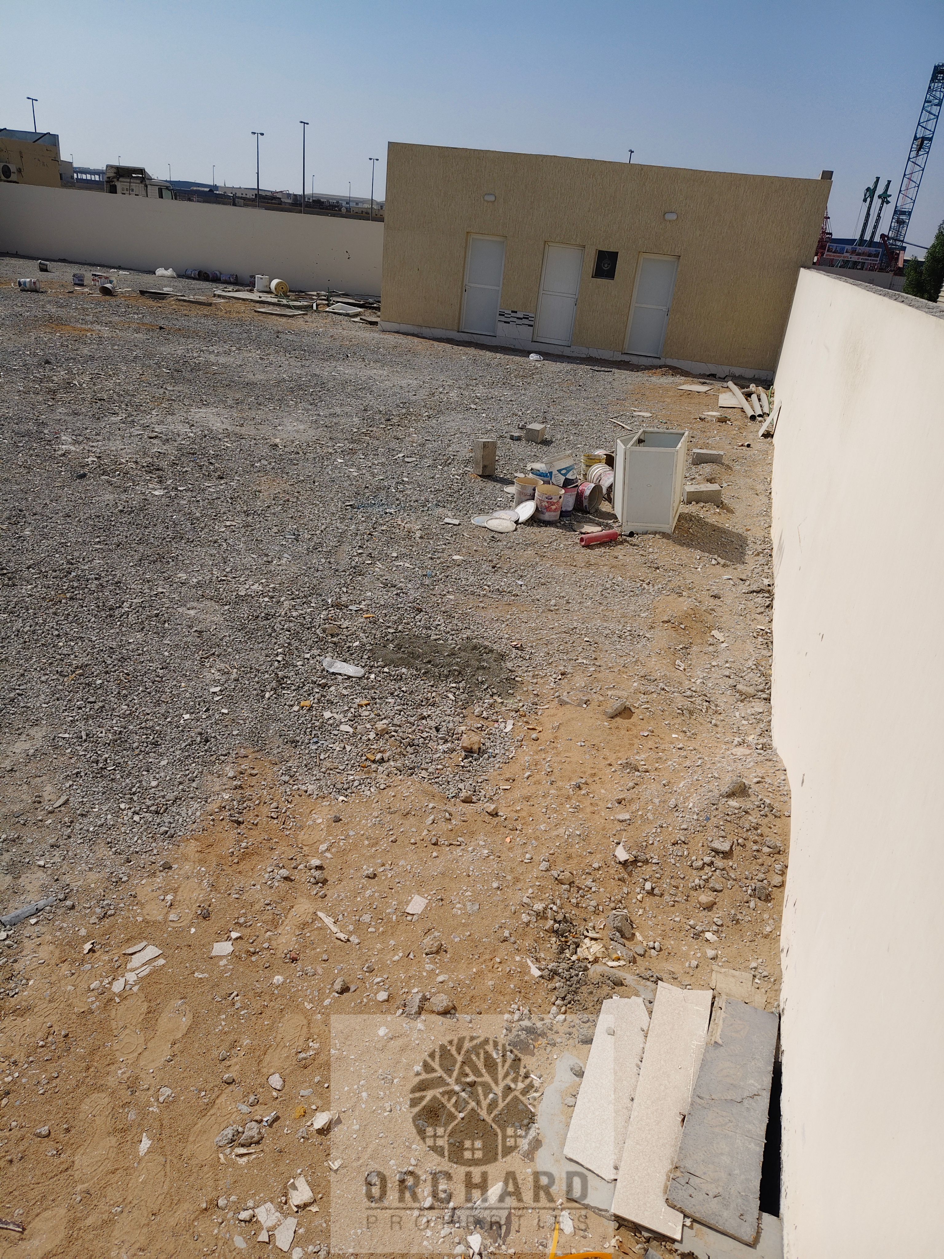 10 AED per SQ ft/25 k w power/Office kitchen and bath/Ready to Move