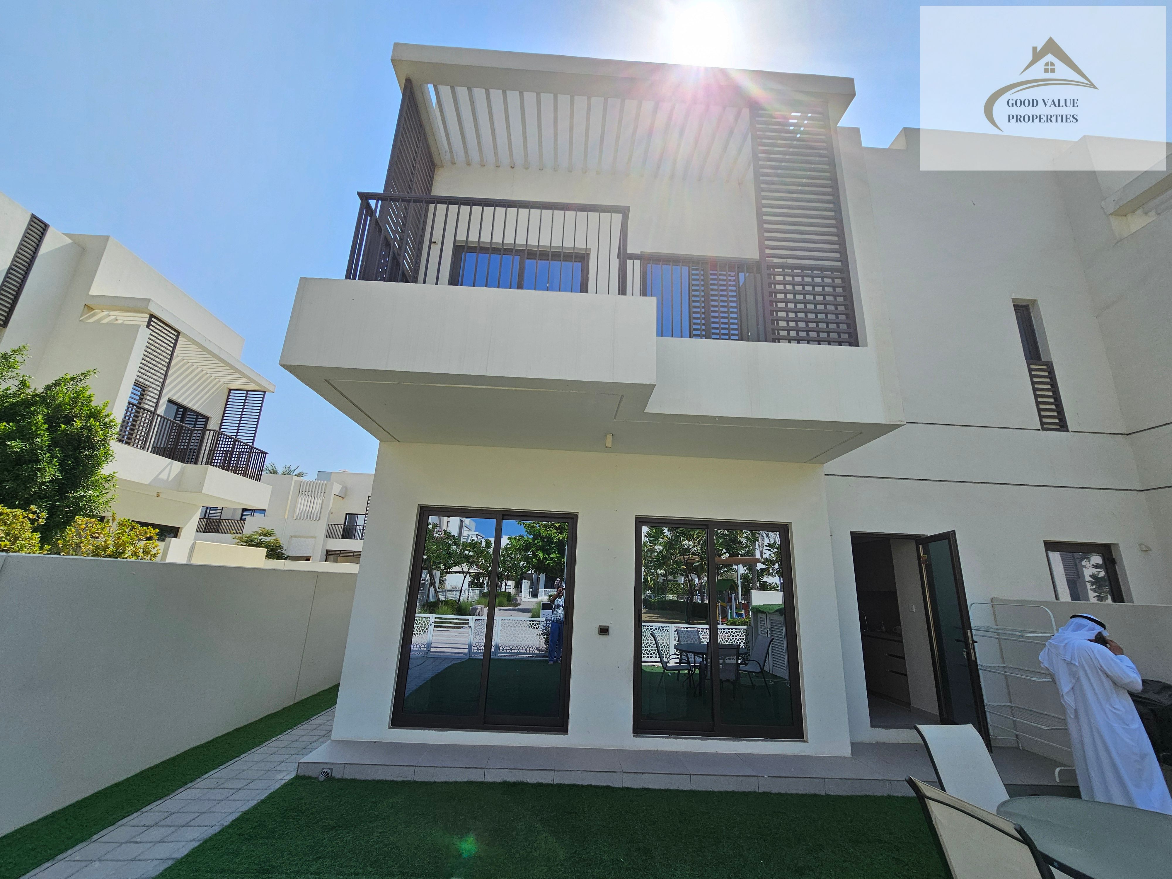 VIP 3Bhk villa very near to corniche