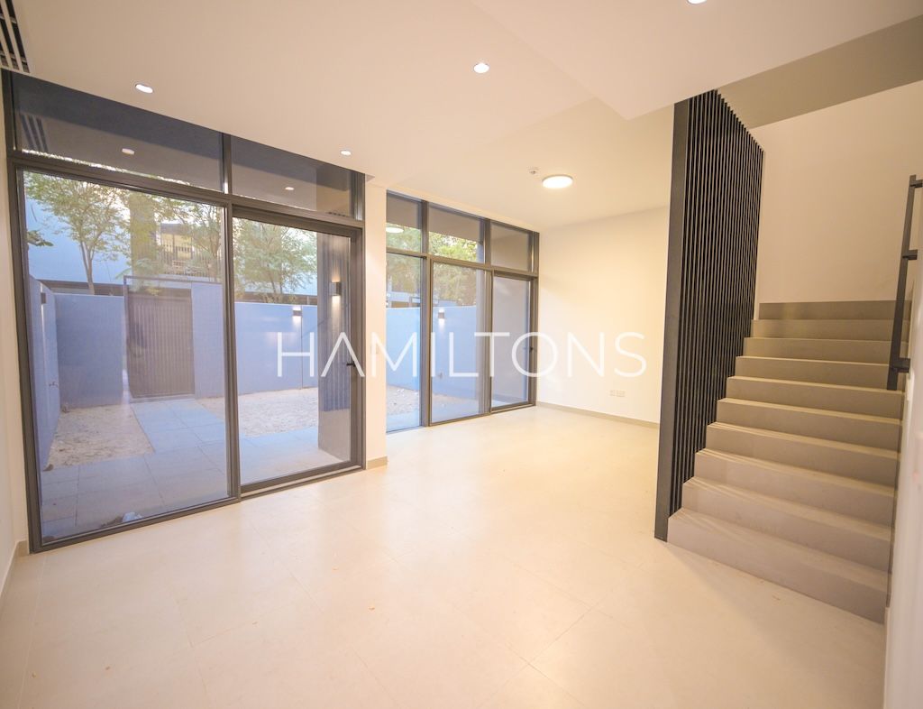 Contemporary Villa | Smart Features | Resale