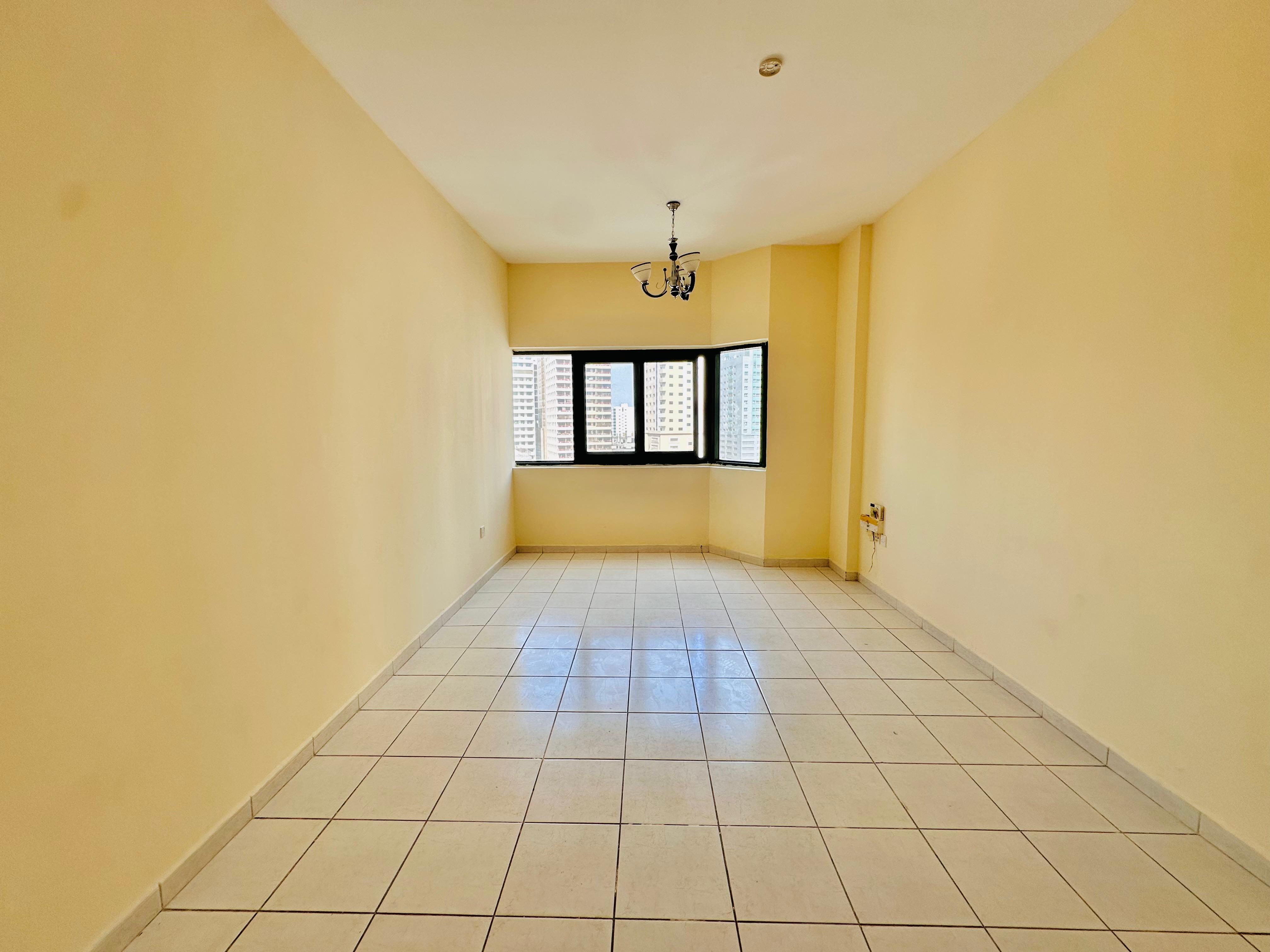 •Cheaper Price 2BHK With Balcony 2 Bathrooms Kids Play Area & Gym Free Only For Family Just 42k Call To Mr Imran Ali