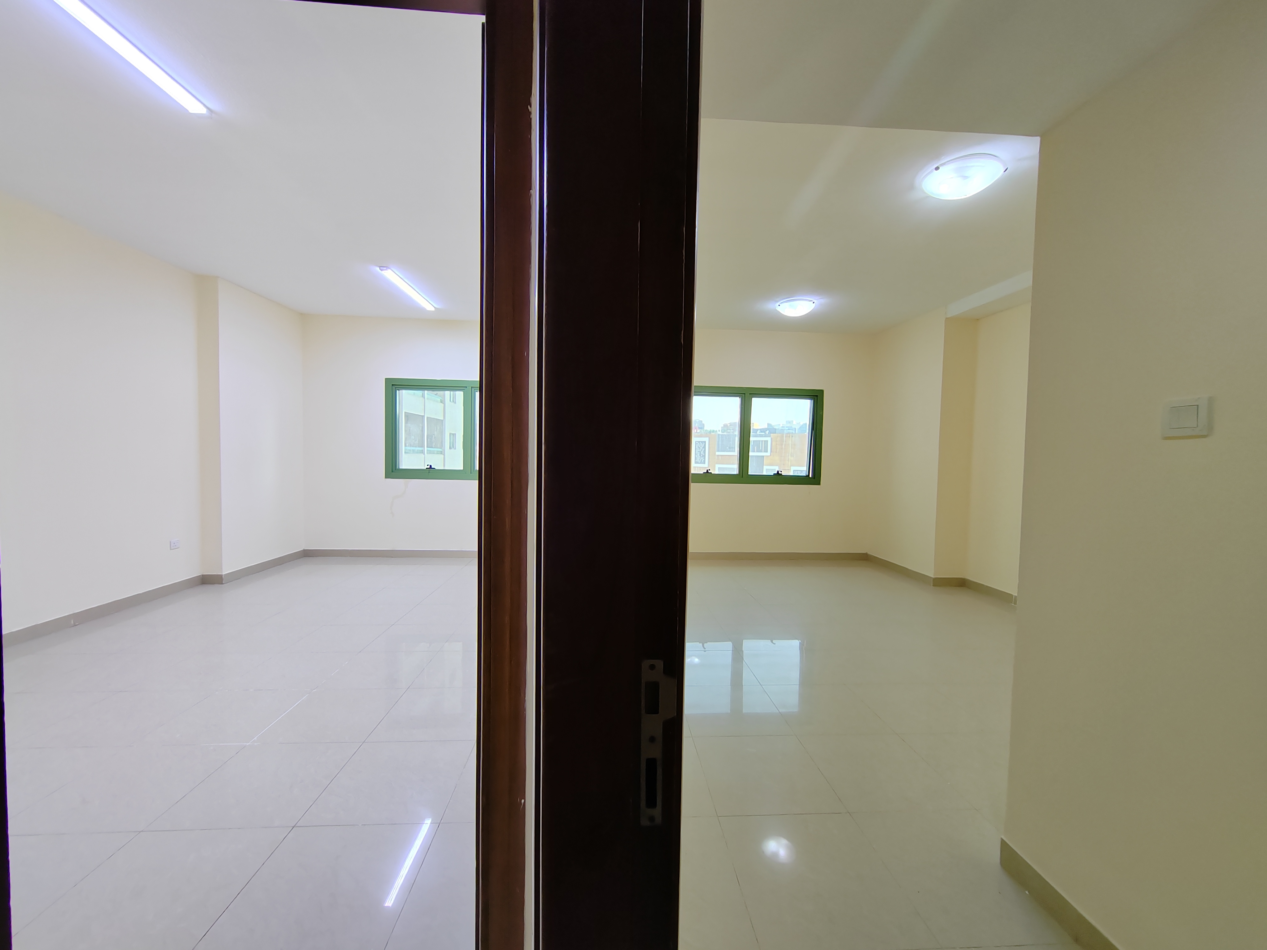 [Parking Free 1BHK With 2 Full Bathrooms 1 Master bedroom 4 To 6 Chequ's Payment Just 41k Only Family Building Call To Mr Imran Ali