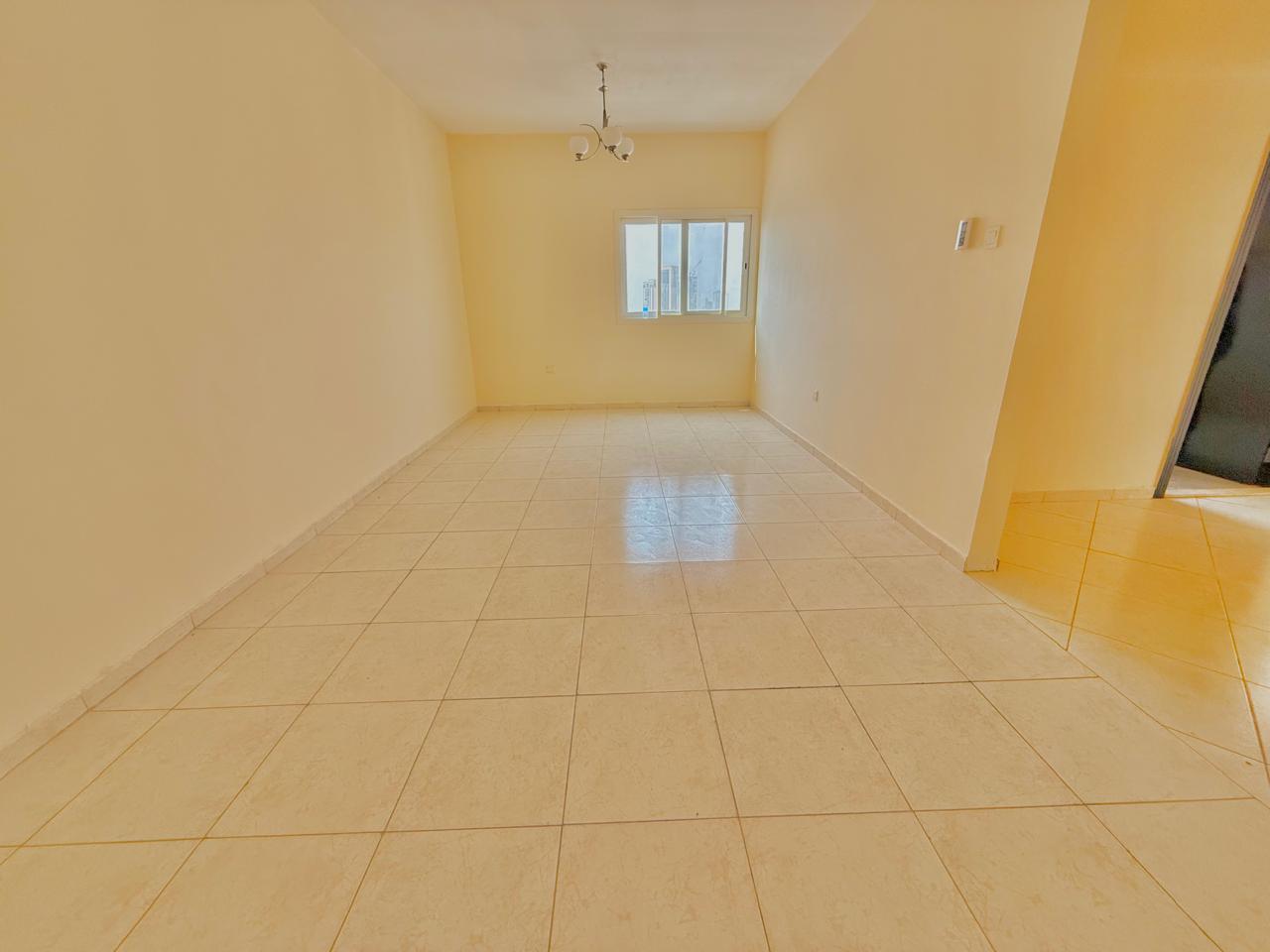 No commission Luxury apartment 2 BHK with long hall with long balcony close to Sahara centre only family building and good location