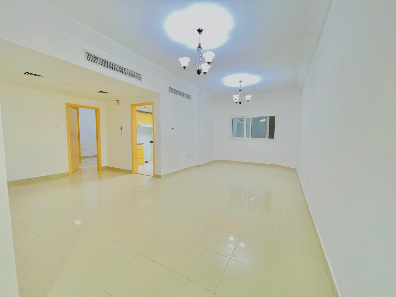 Luxury apartment 1BHK with long hall with long balcony close to Sahara Centre only family