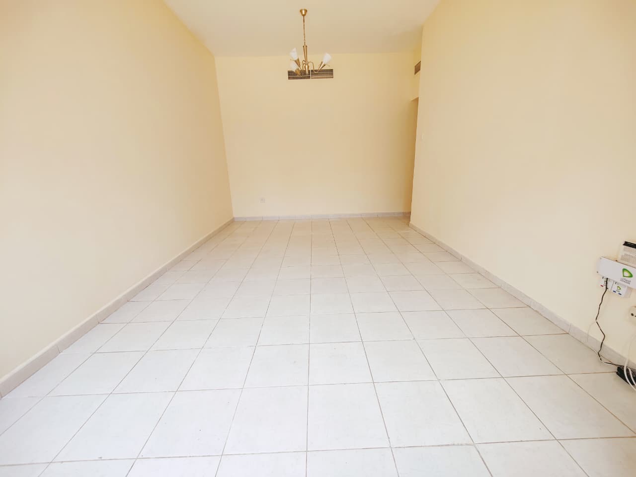 • Spacious Apartment 2BHk Hot Offer 42K // With Gym And Kids play area Free Maintenance Free With Balcony Close To Family Park Full Family Building Call Me Adnan Haider