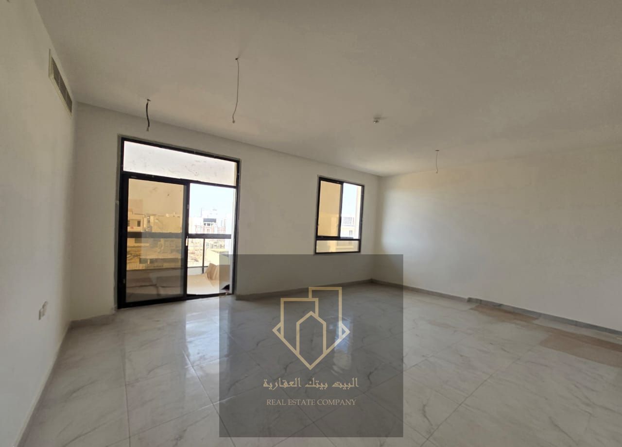 A distinguished location | Excellent space | Payment facilities | Close to amenities