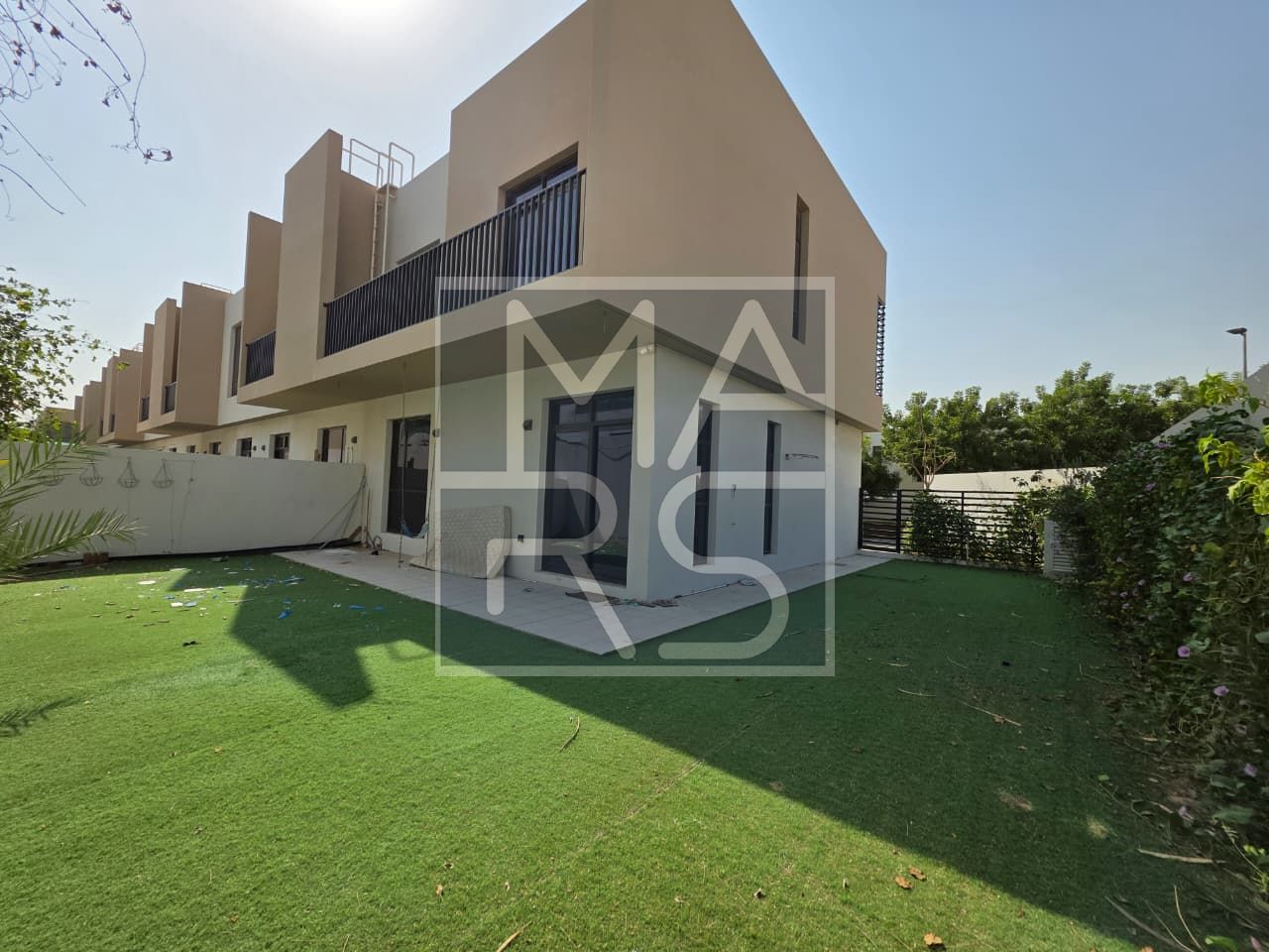 CORNER UNIT-3BHK-BIGGER LAYOUT-GARDEN DONE-RENT