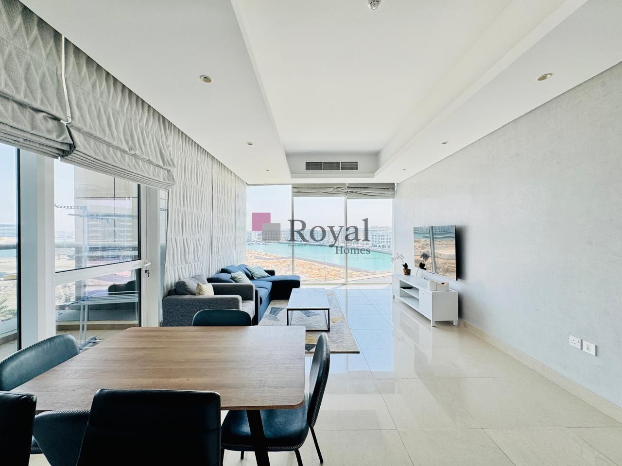 Modern 2-Bedroom Apartment | Lagoon View | Great Deal