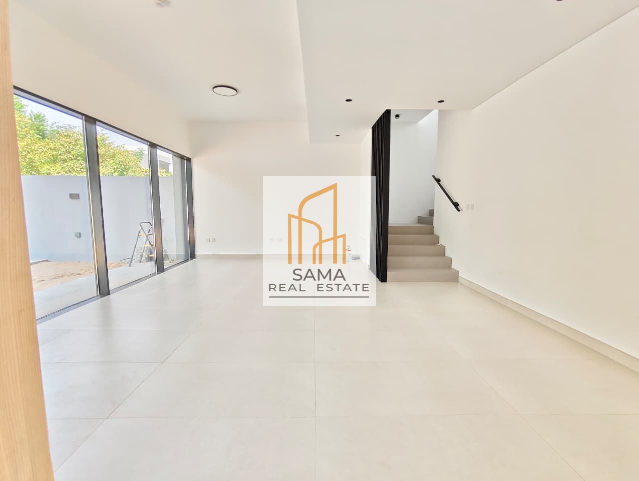 Luxury 3 Bedrooms Villa || 5 Washrooms || Maid Room ||