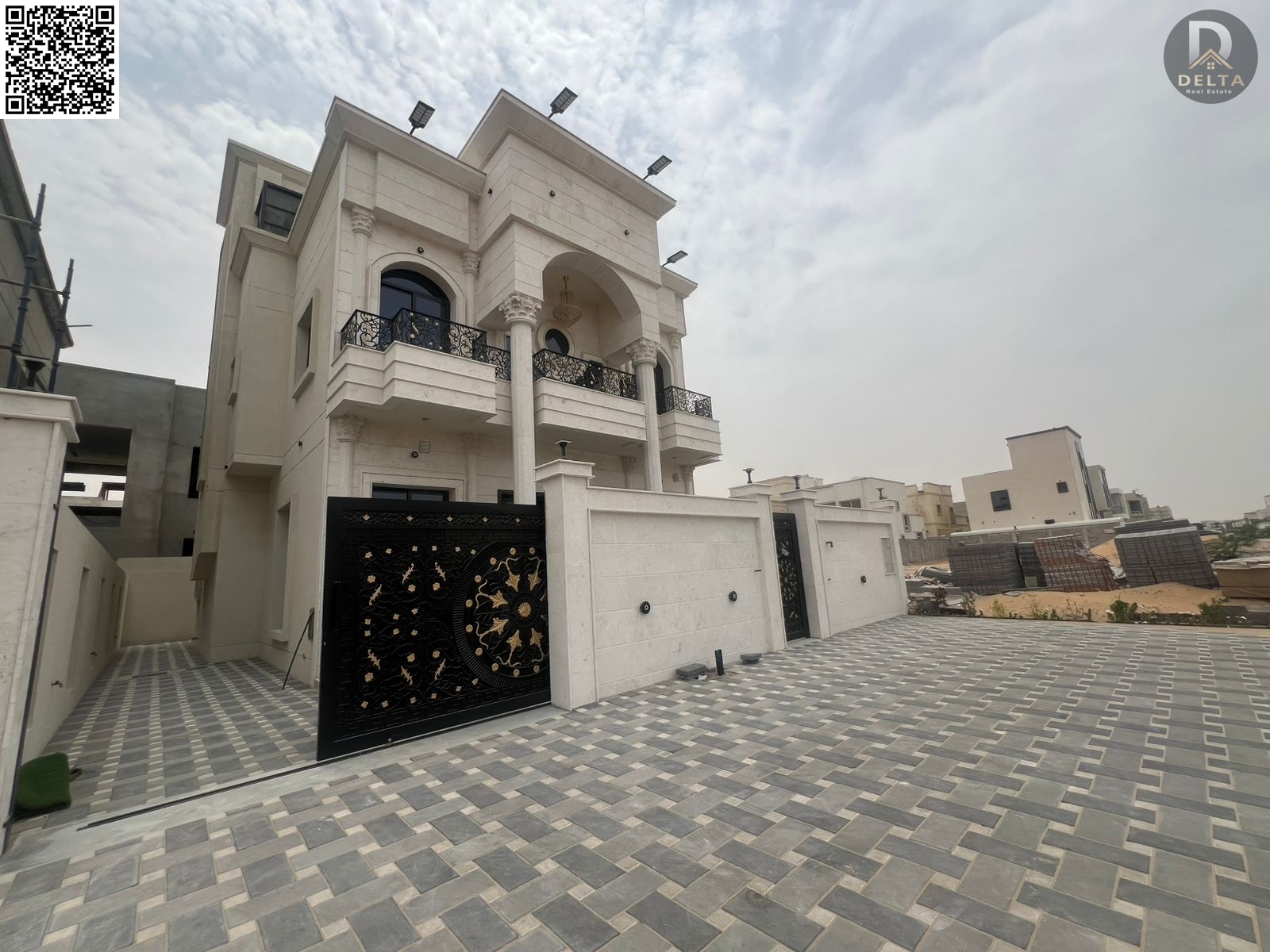 Classic villa with elegant design and spacious living space - freehold for life for all nationalities Ready to move in | Prime residential locati