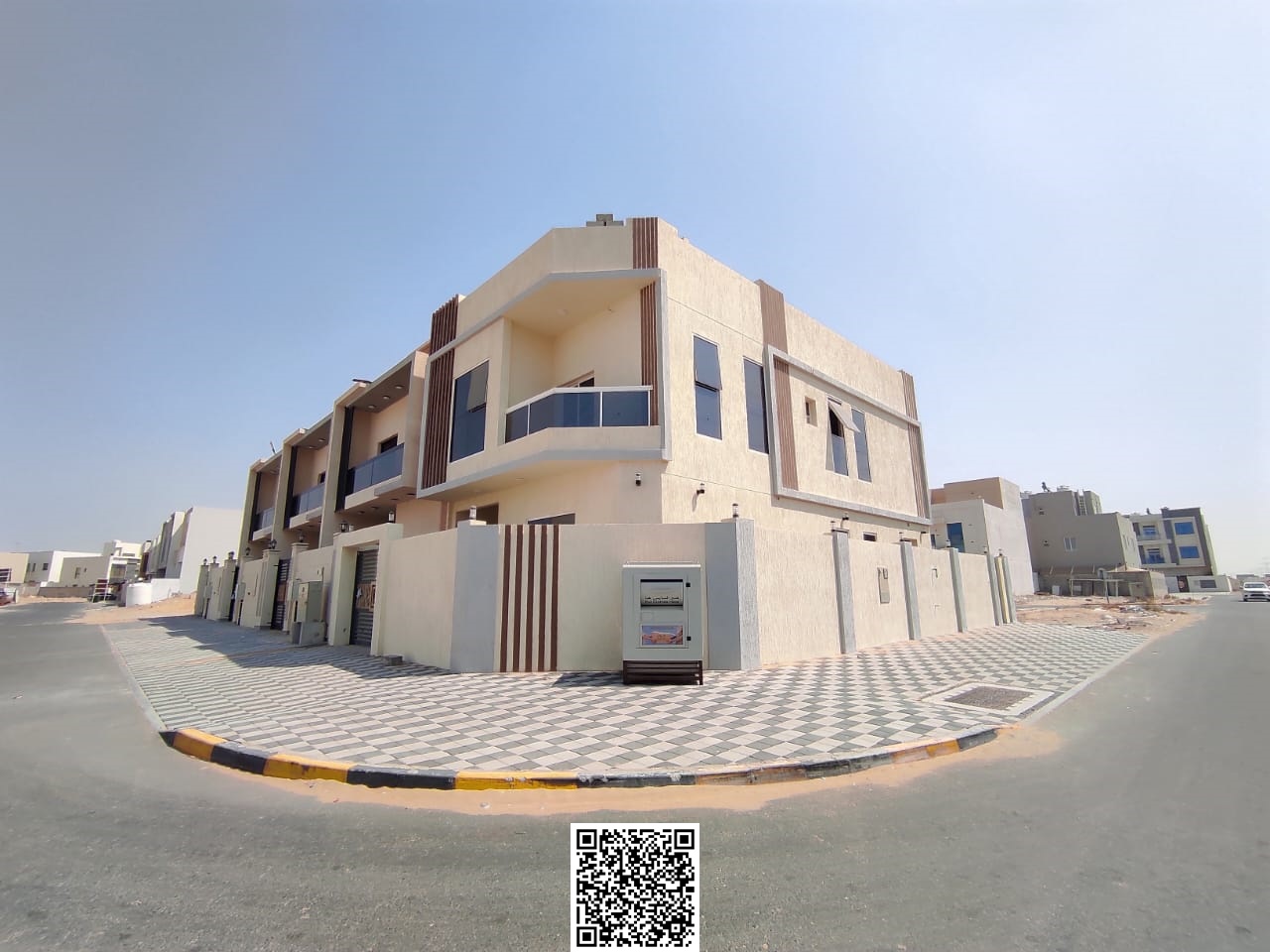 Corner Villa (Town) for sale in Al Yasmeen - Ground + First + Roof - 4 rooms - Including electricity, water and air conditioning - Opposite Al Rahmani