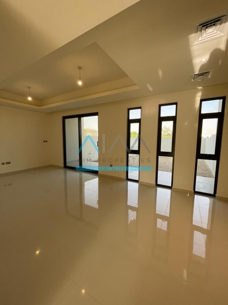 3BR/ MAIDS DUPLEX VILLA GOLF VIEW DAMAC HILLS FOR SALE