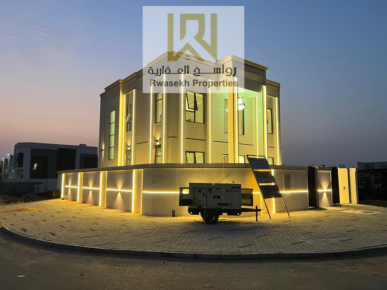 Classic Stone-Covered Corner Villa for Sale | Al Helio 2 – Ajman Step into timeless elegance with this fully stone-clad villa, perfectly positione