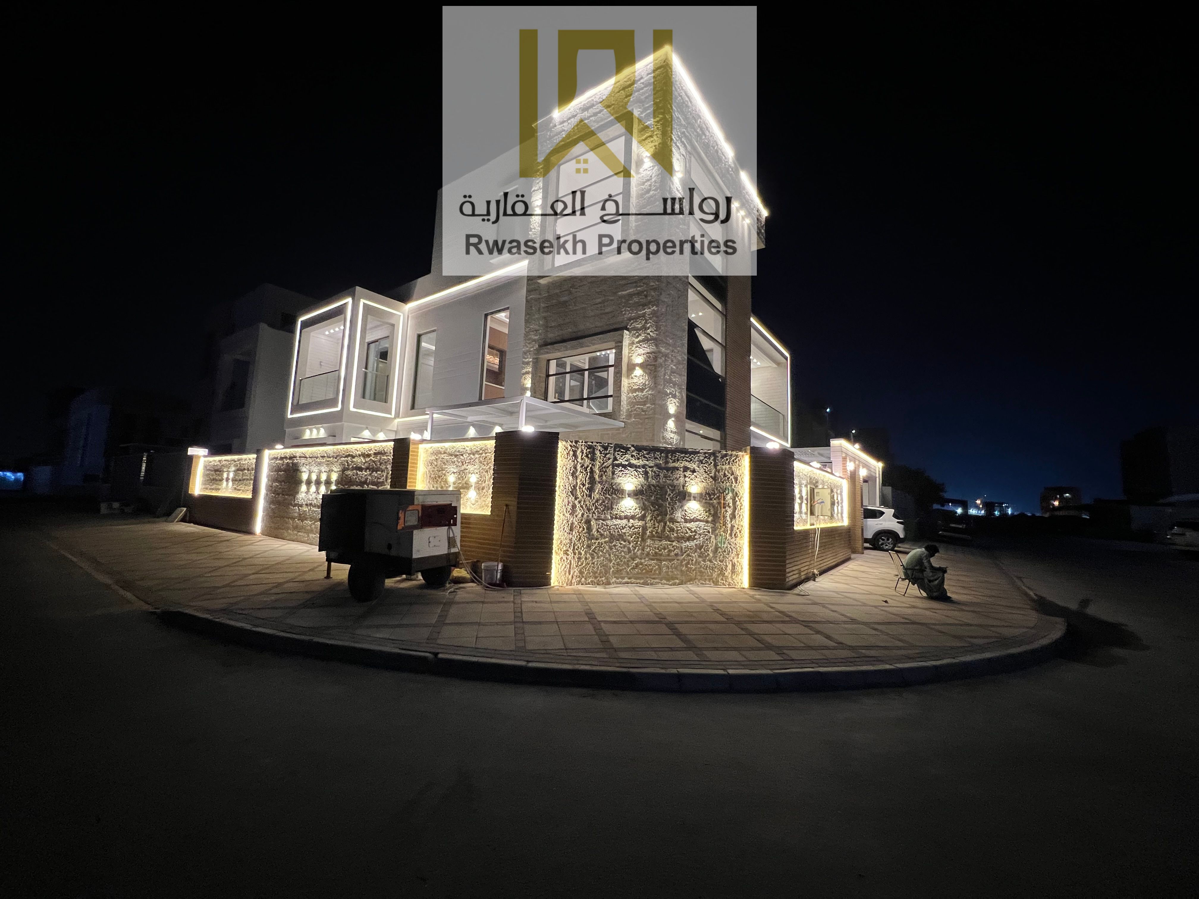 Luxury Corner Villa with Swimming Pool for Sale – Al Yasmeen Location: Ajman – A l Yasmeen Situated near Sheikh Mohammed Bin Zayed Road and