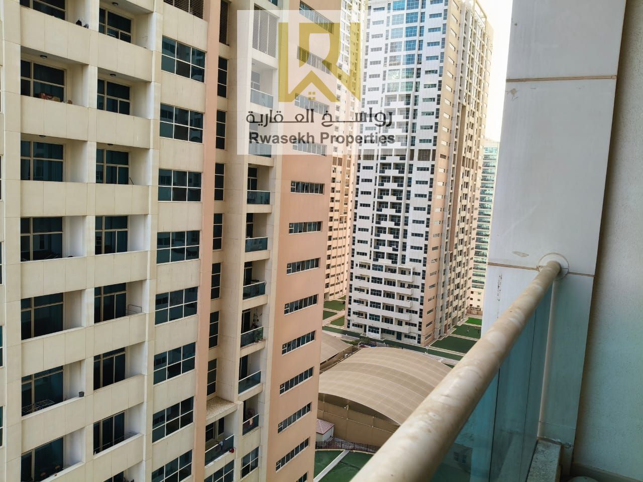 A distinctive investment opportunity – a room and lounge apartment for sale in Ajman One for a price of only AED550,000! Looking for the perfect apa