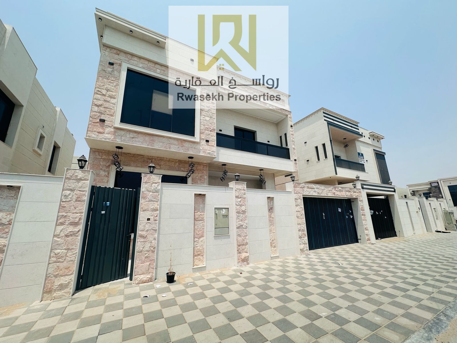 Luxury Villa for Sale in Al Yasmeen – Ajman Central Air Conditioning | Premium Custom Finishing | Elegant Design Experience refined living in th