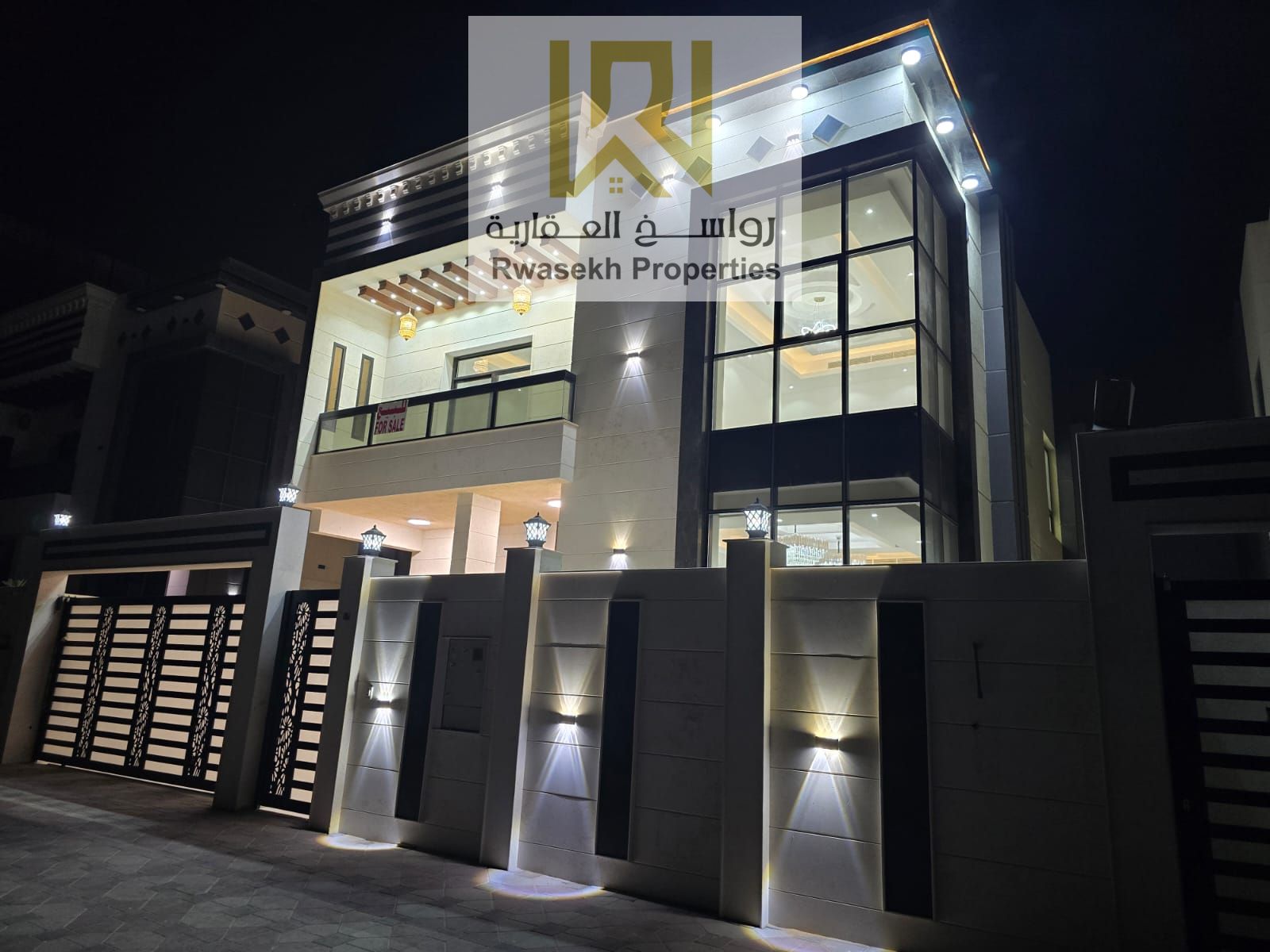 Villas for sale in Bahia Ajman Land Area 3014 ft Building area 3500 feet 5 rooms, board and lounge, maid room, central air conditioning, machinery
