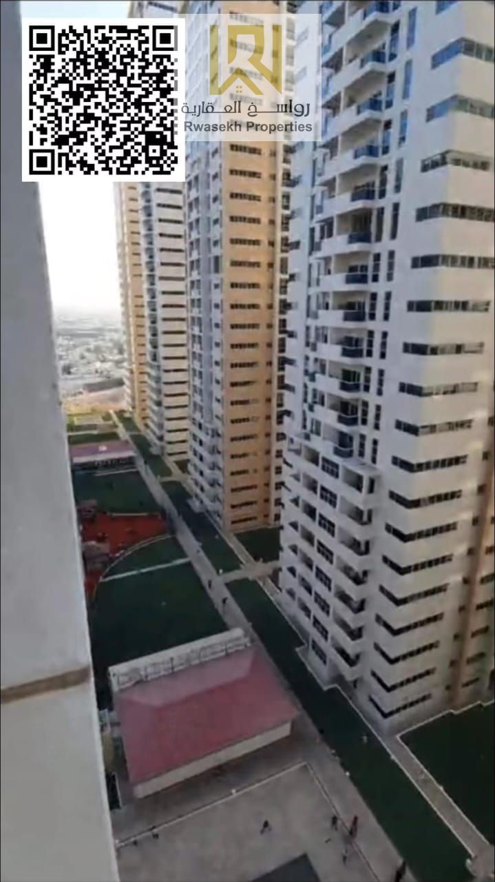 For sale: A distinctive apartment in Ajman One Towers - Al Rashidiya Location: Ajman - Al Rashidiya, Ajman One Towers, first floor Price: AE