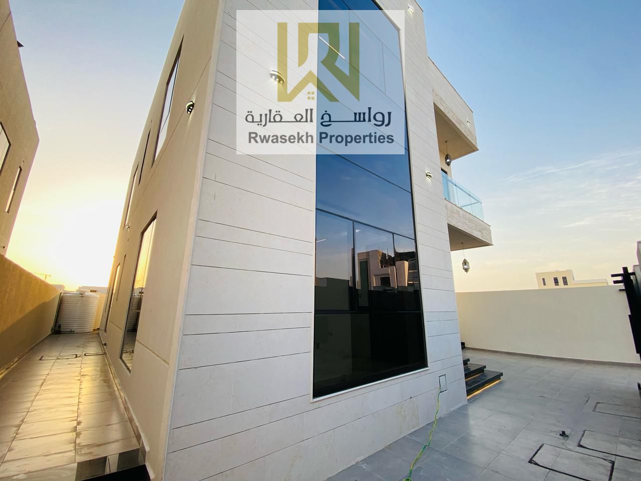 Luxury villa for sale in Al Helio 2 – prime location and comprehensive services An unmissable opportunity to own a sophisticated villa in one of the