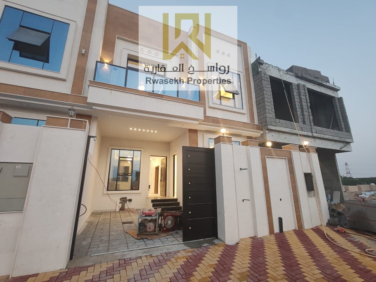 Luxury Townhouse for Sale in Al Jumeirah Village – Only AED 1,400,000 Looking for a home that combines luxury, comfort, and a prime location? This is