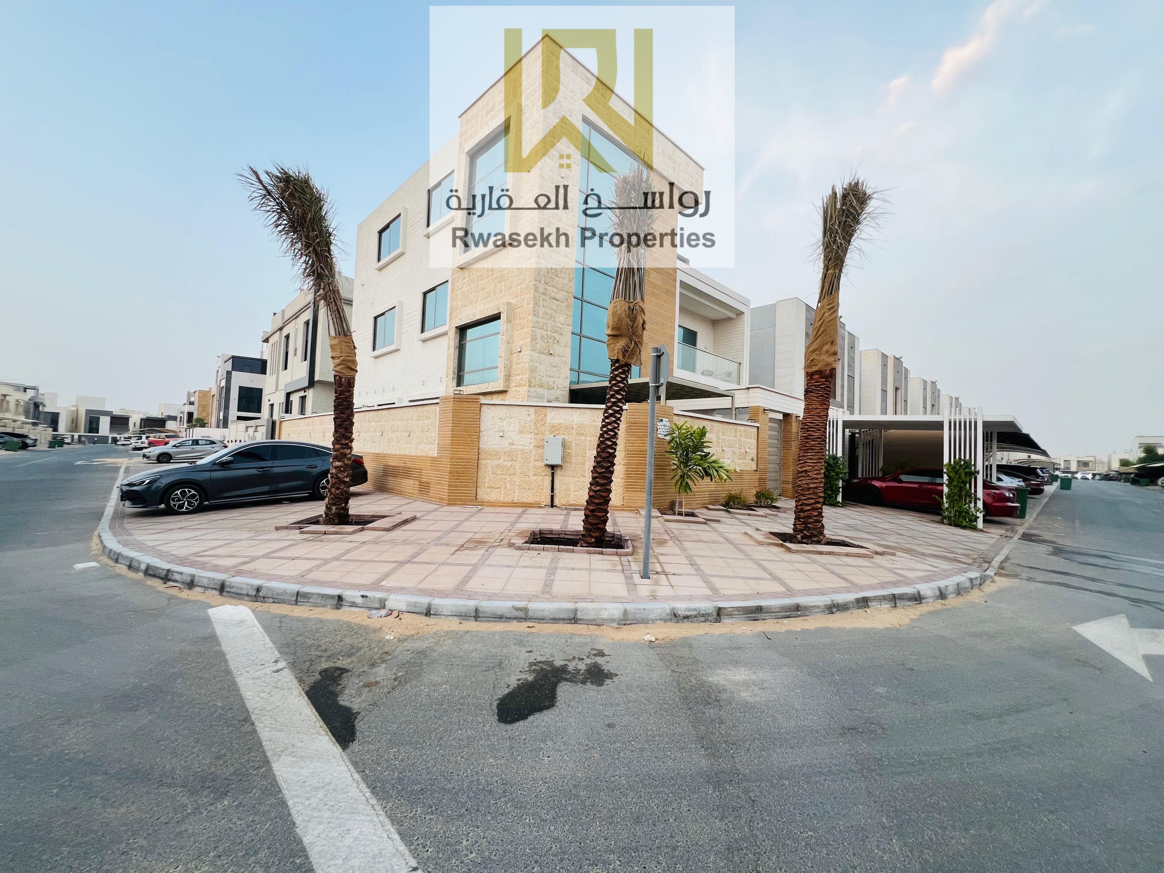 luxury 6 bedroom villa include AC and electricity