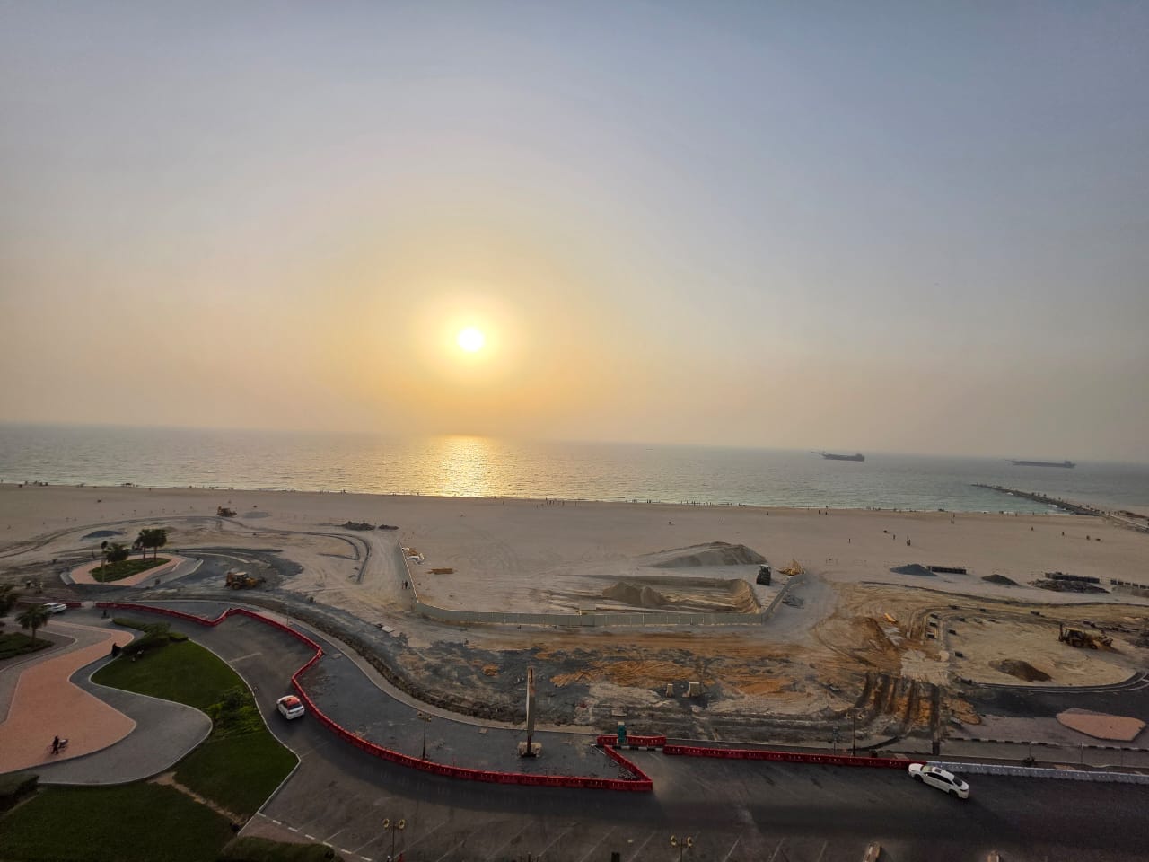 The most beautiful view of a new residence with a sea view! Three bedrooms and a hall on the Corniche