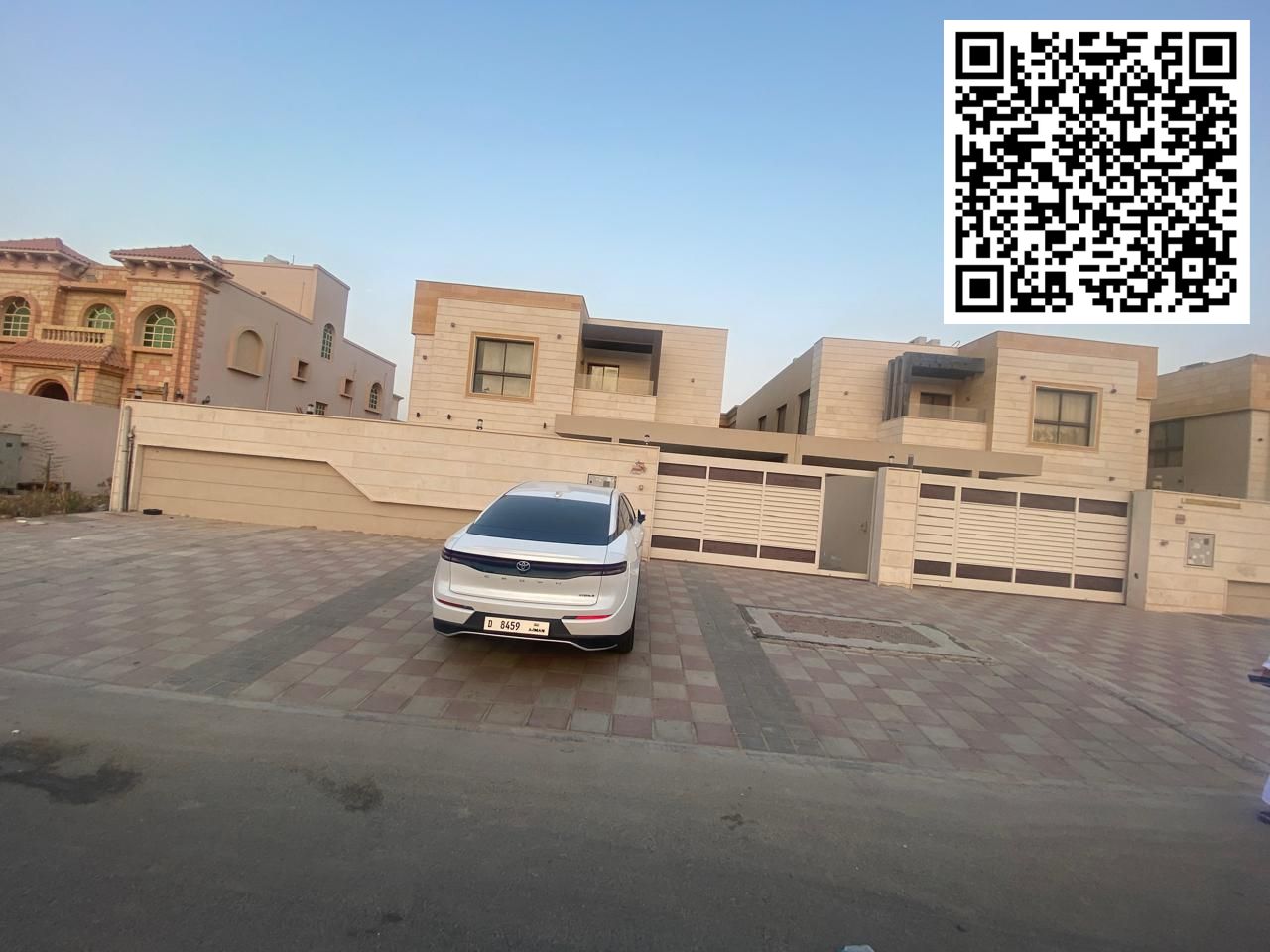 Villa for sale in Al Rawda 3 - Ajman | 5,000 sq ft of land + 4,600 sq ft of building area | Paved street opposite a mosque | 5 years old