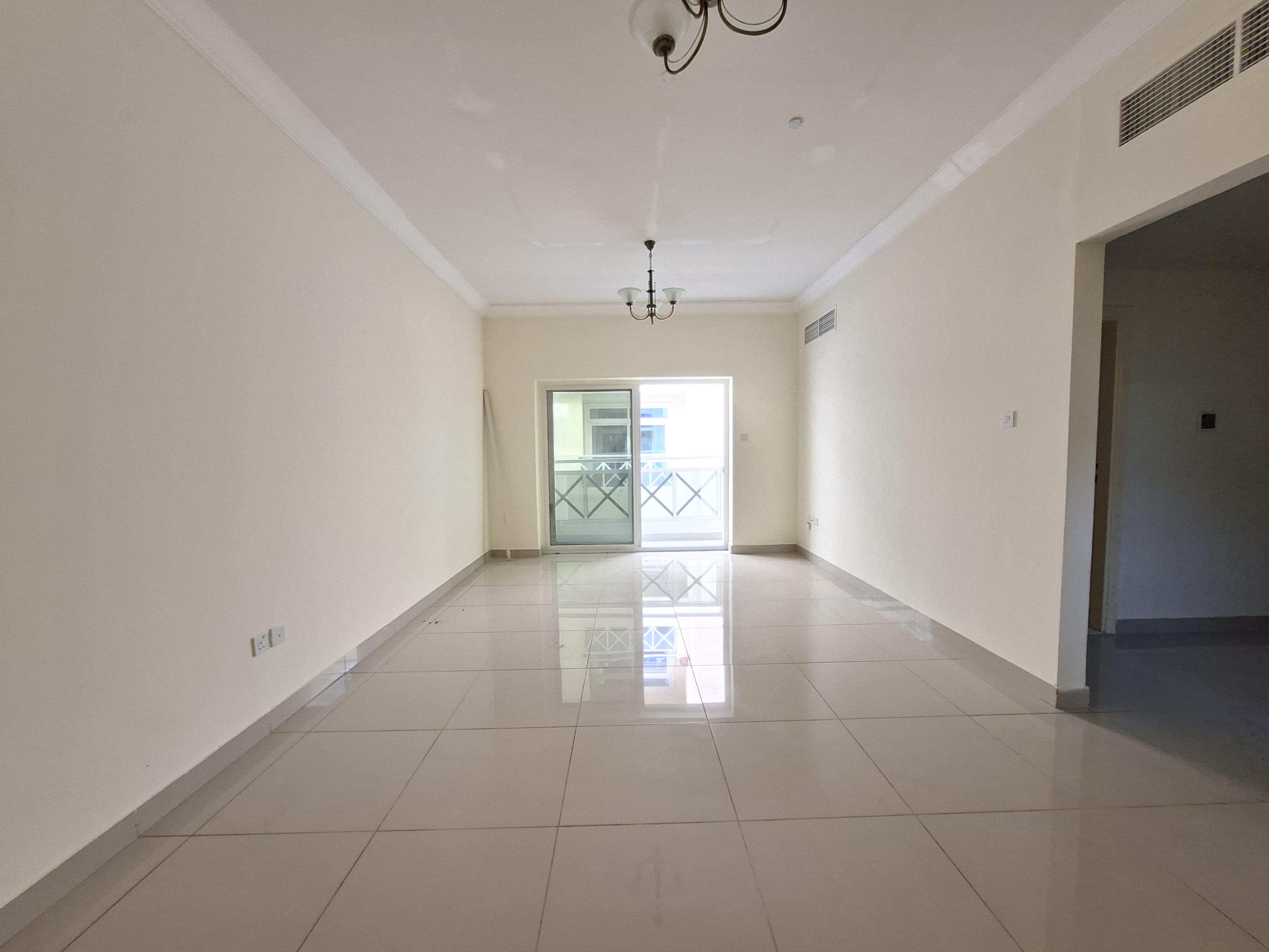 Very big Luxury 3. bhk APARTMENT with balcony with parking