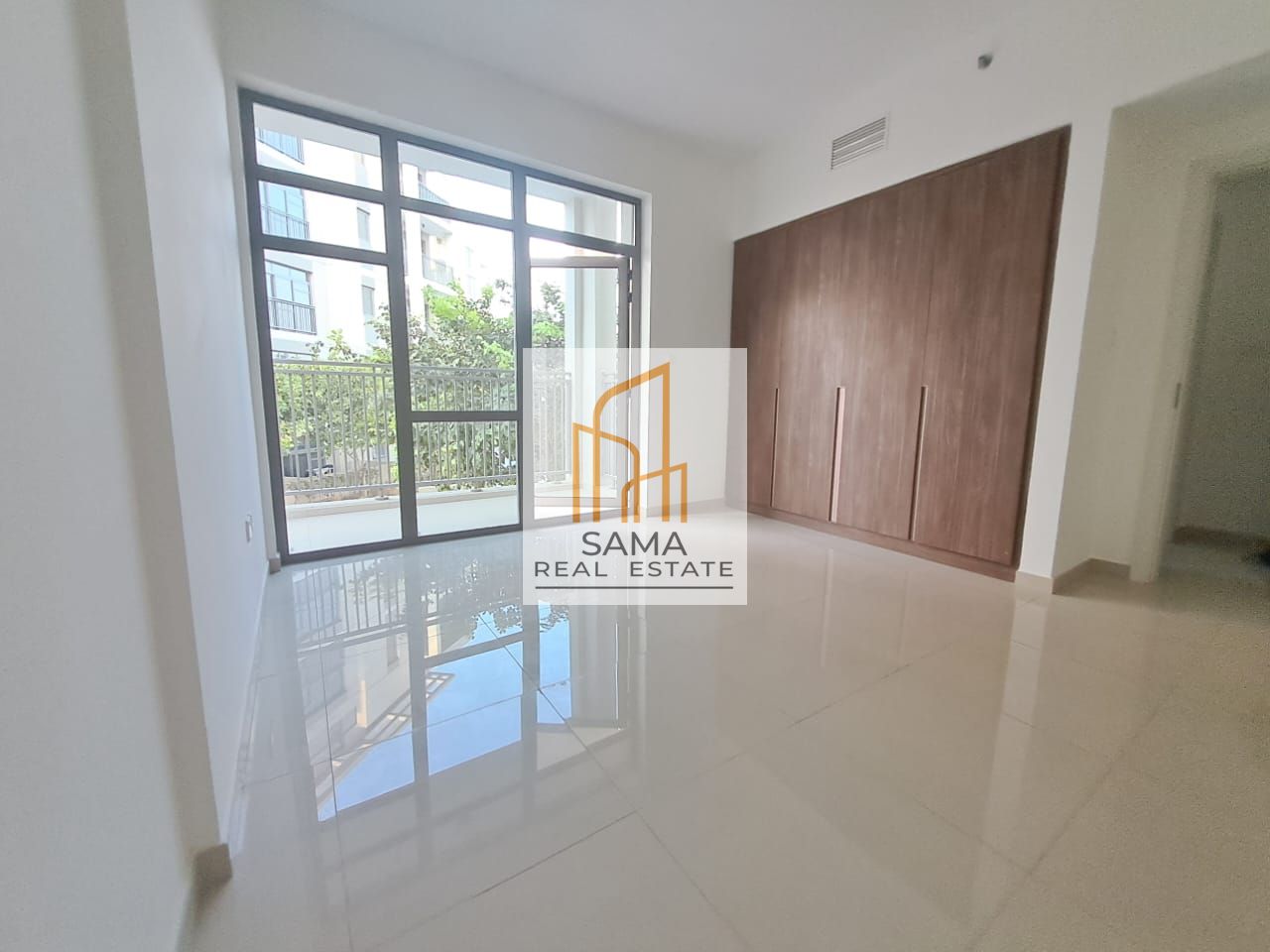 AFFORDABLE PRICE 1 BHK IN UPTOWN ZAHIA COMMUNITY WITH BALCONY GYM POOL FOR YEARLY RENT ONLY 55K