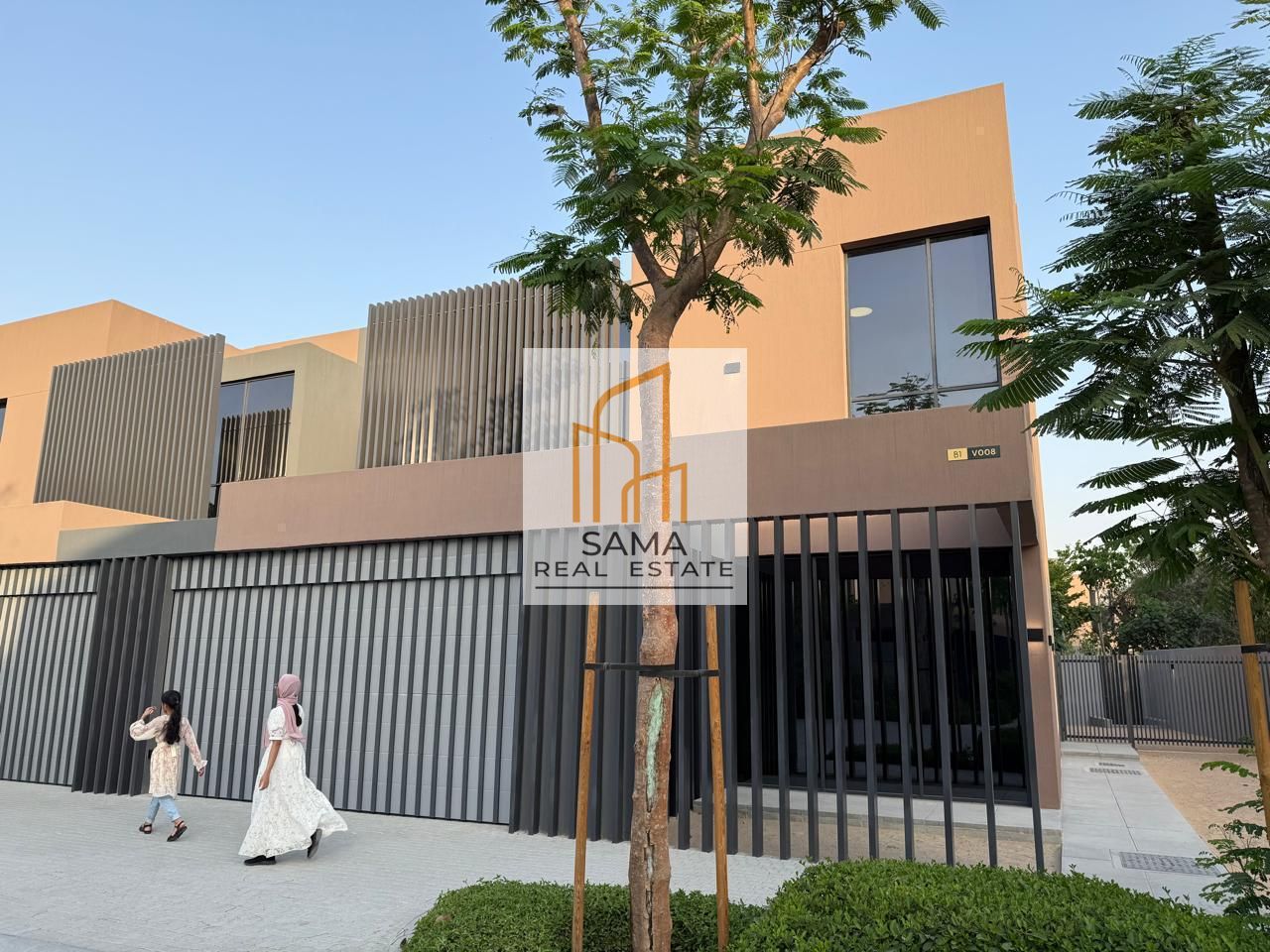 SPACIOUS AND LUXURIOUS 4 BEDROOM VILLA WID MAID ROOM TERRACE ALL MASTERBEDROOMS WITH GARDEN BBQ AREA GOOD FOR FAMILY RENT 220K
