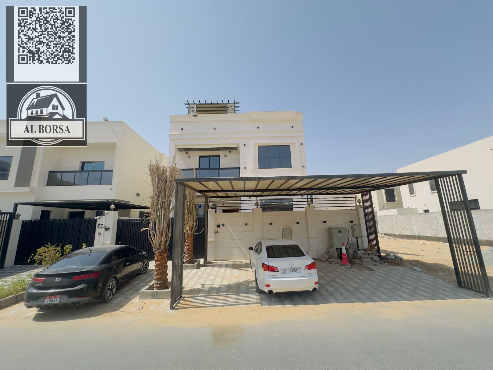 For rent in Al Helio, a two-story villa with a roof, furnished, 5 rooms, a living room, 2 halls, and a maid’s room, spacious area