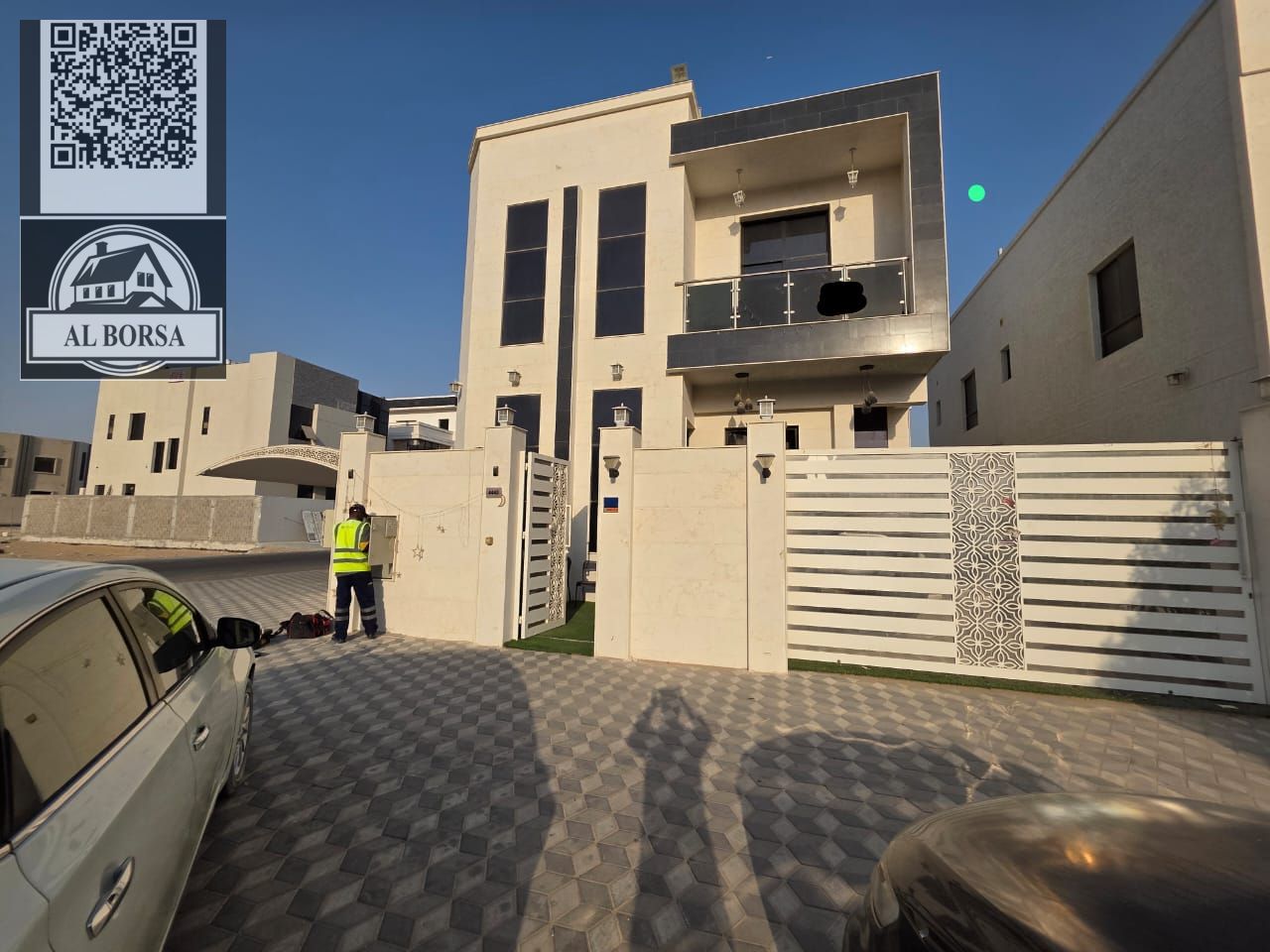 Villa for sale in Yasmin Corner, fully furnished with electricity, water, and air conditioners, ready to move in. It has 5 rooms, a majlis, a living r