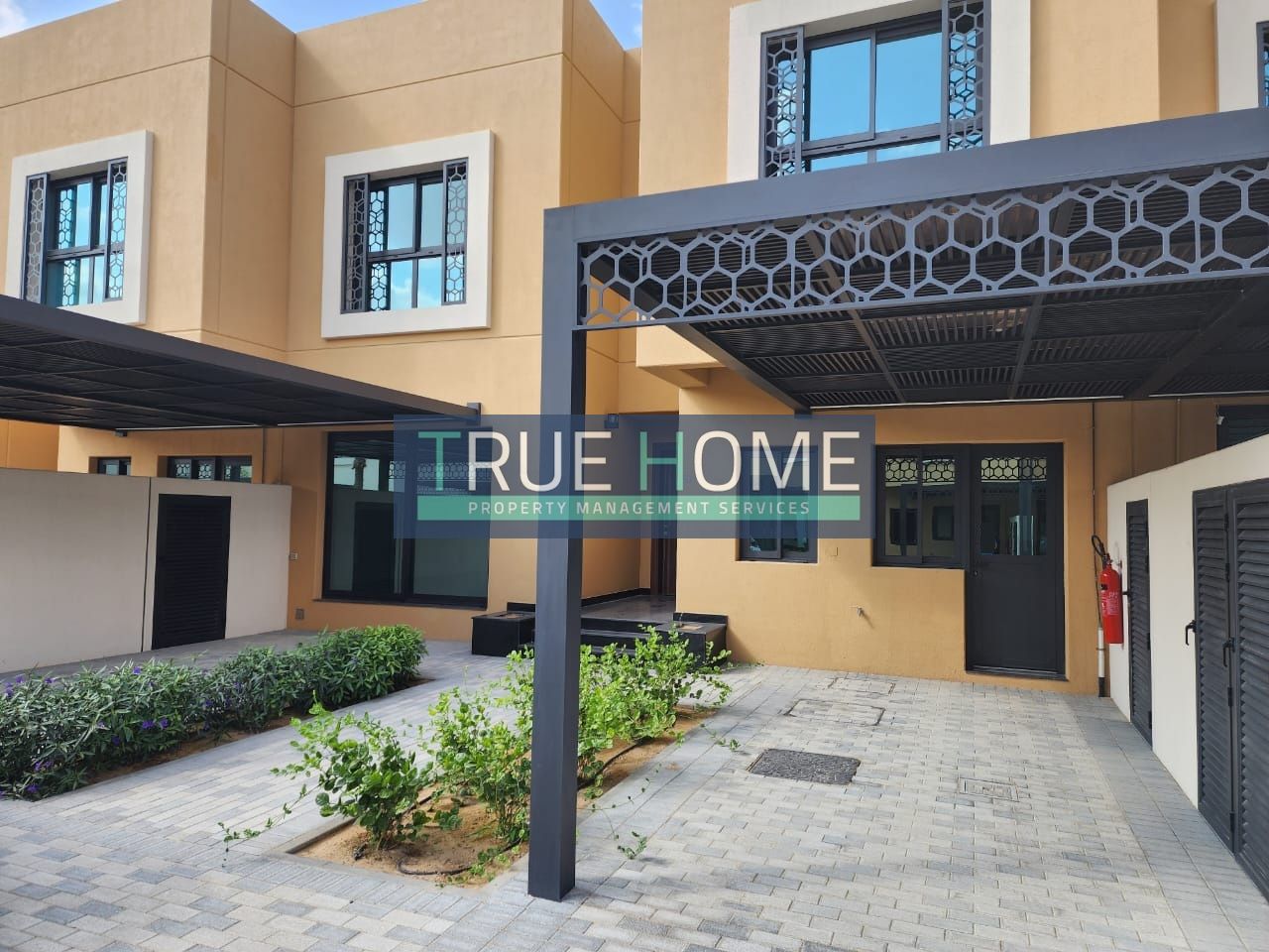 3BR Townhouse | Vacant | Private Garden