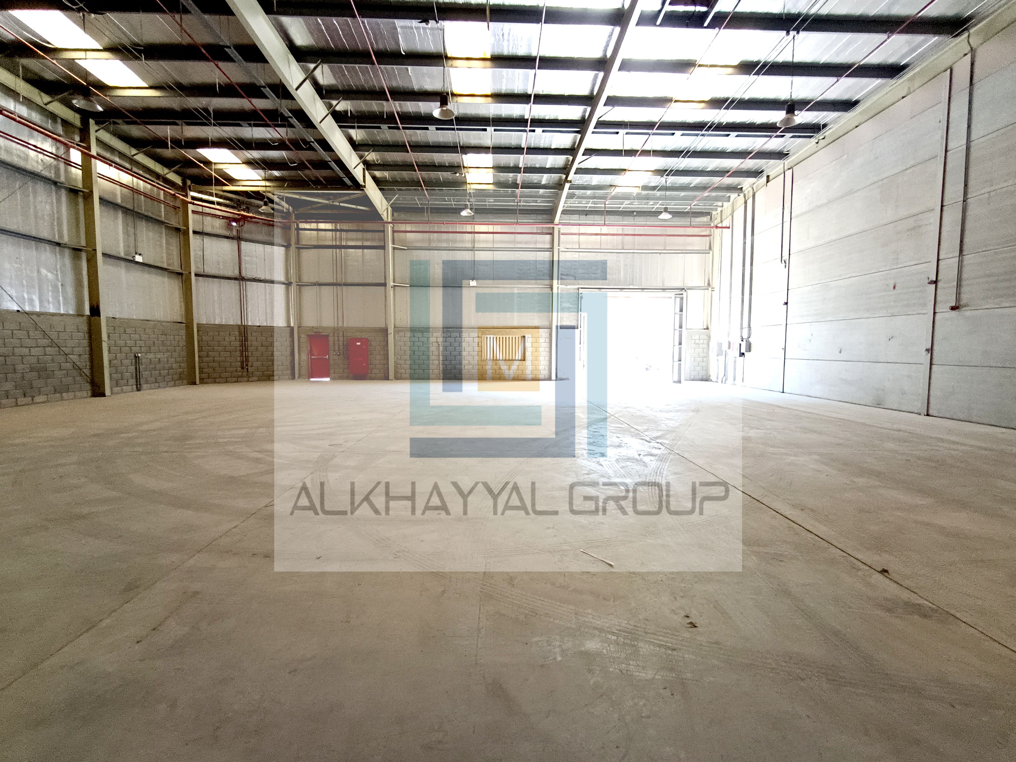 PREMIUM WAREHOUSE FACILITY - Designed for Safety, Flexibility, & Growth