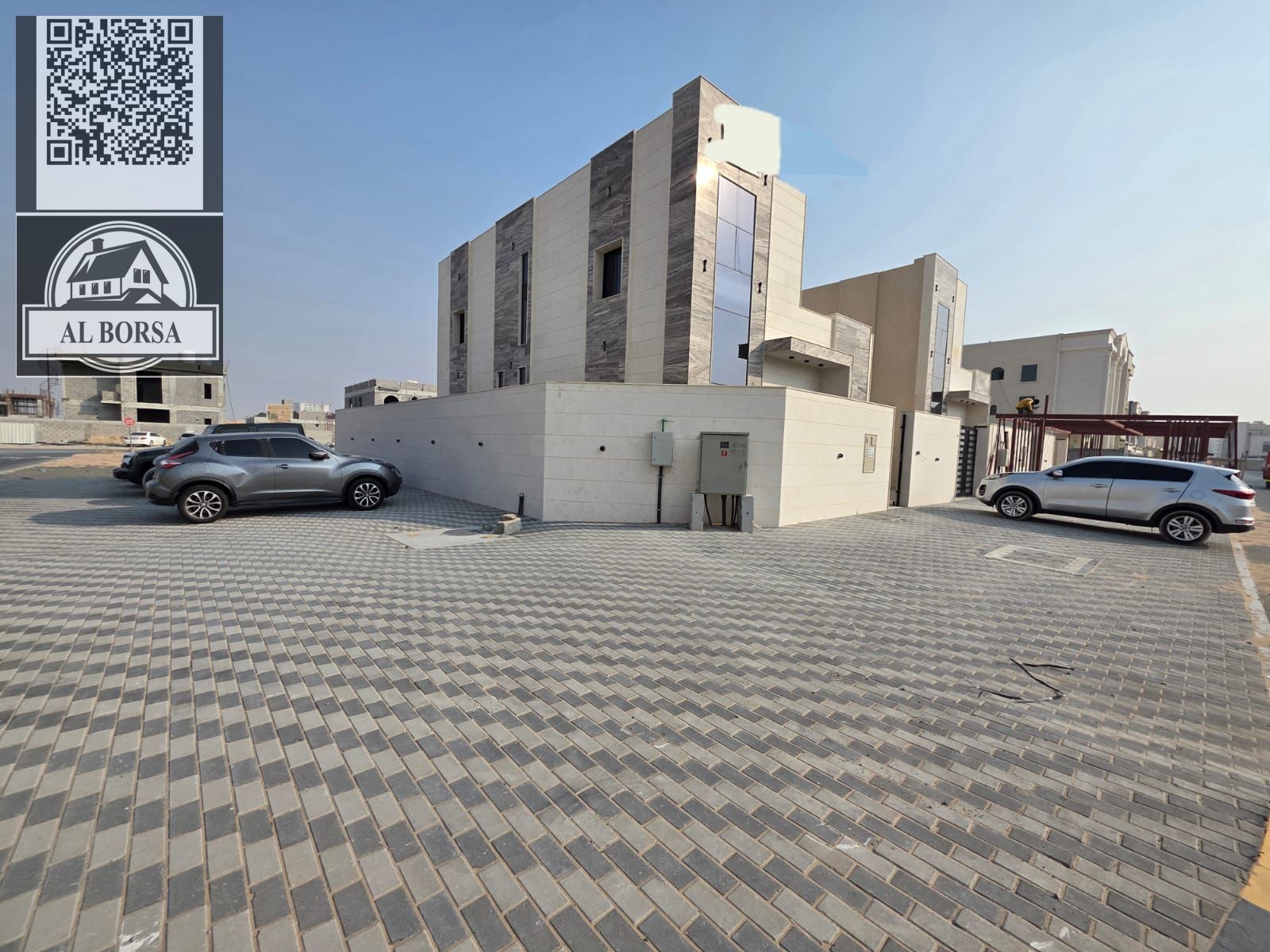 Villa for rent in Ajman, on the corner of two streets, beautiful location, payment facilities