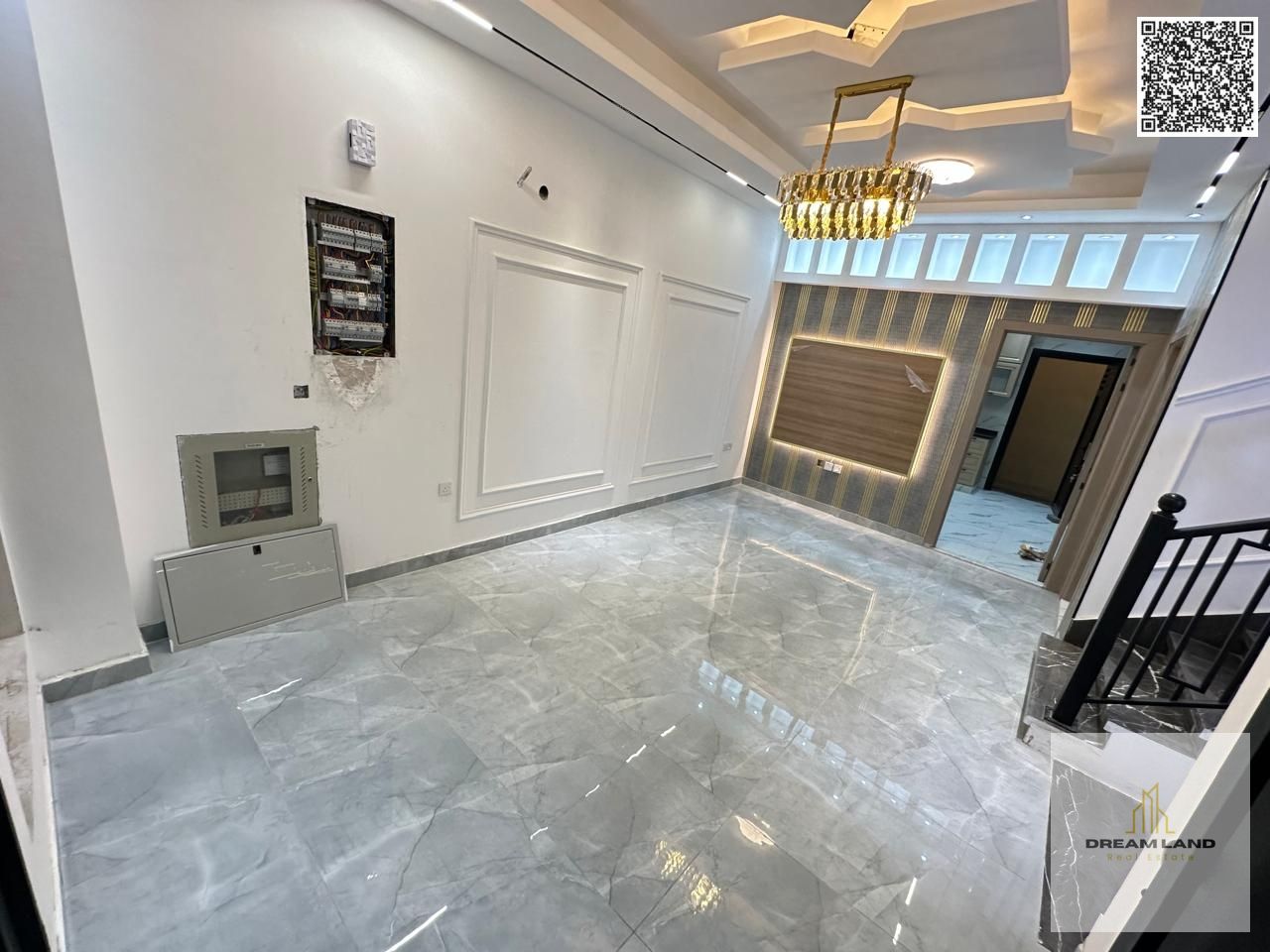 Townhouse in Al Yasmeen, 5 rooms, freehold for all nationalities, negotiable