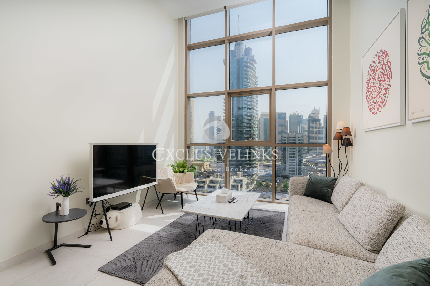 Scenic | Contemporary | Marina Getaway