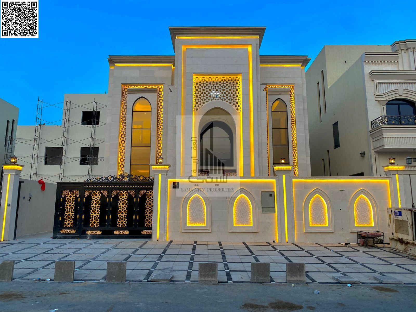 Villa for sale in Al Helio Features: • 5 master bedrooms • Majlis with bathroom • Living room with bathroom • Main kitchen • Maid's room • Large set