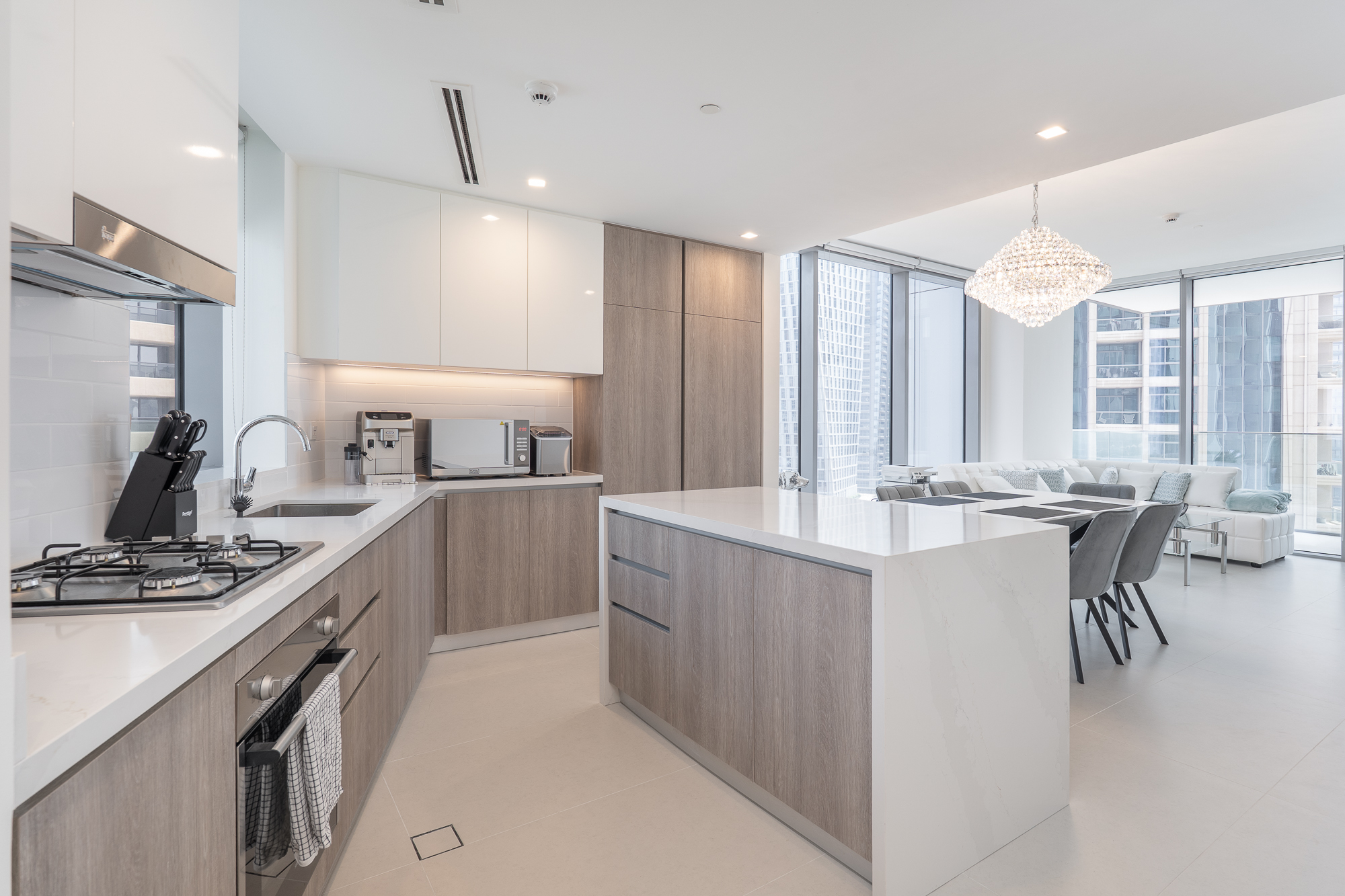 Modern 2-Bedroom Apartment | Dubai Marina